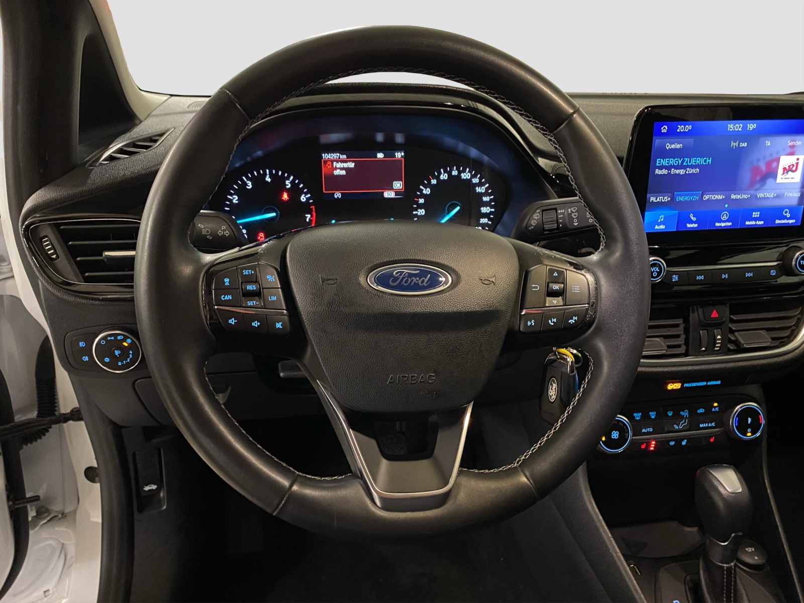 FORD Fiesta 1.0 EcoB Hybrid Titanium-image-7