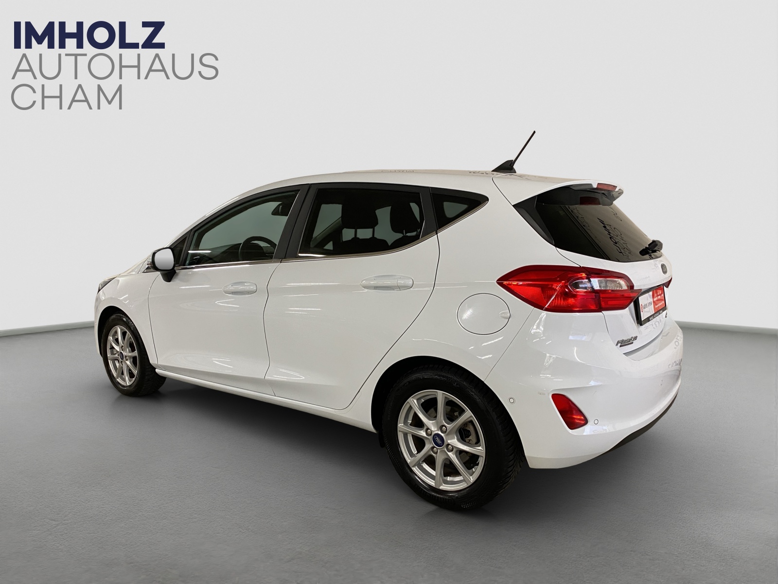 FORD Fiesta 1.0 EcoB Hybrid Titanium-image-2