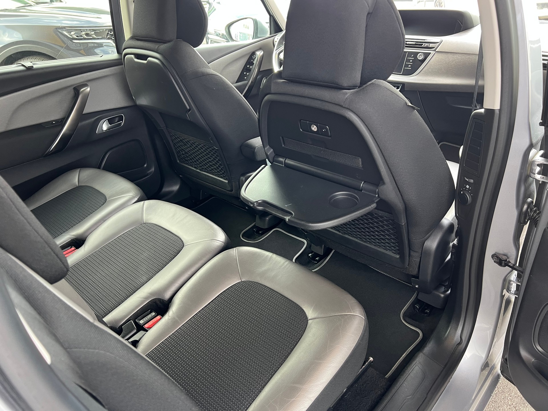 CITROEN Grand C4 Picasso 2.0 BlueHDi Edition *** 7 Plätzer * Navi * Leder * Rückfahrtkamera * frisch ab MFK * 1 Jahr Garantie möglich **-image-12