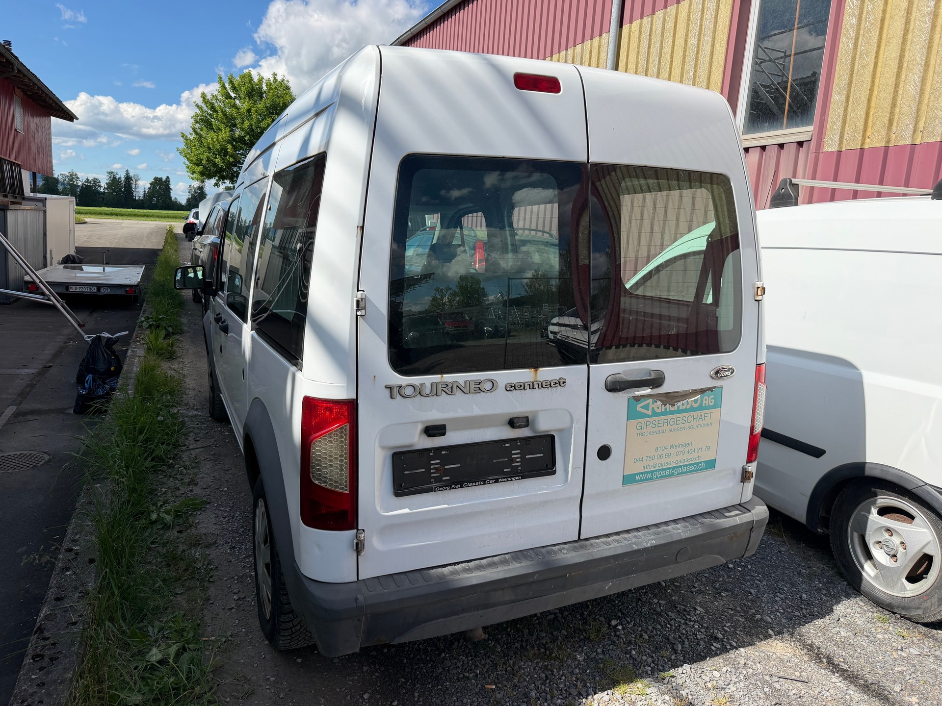 FORD TOURNEO CONNECT-image-3