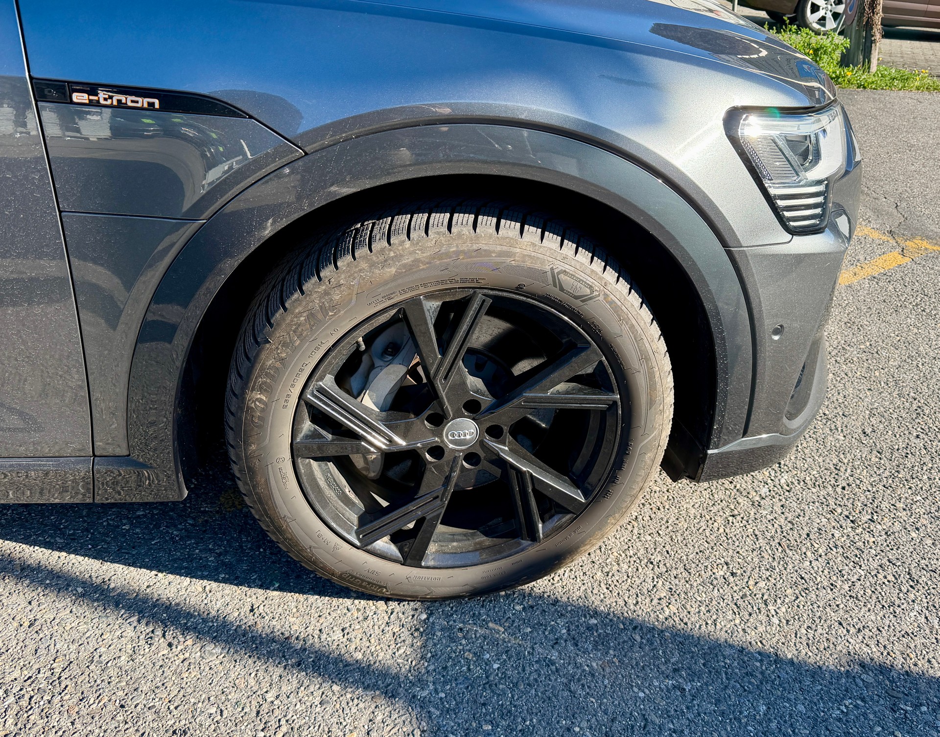 AUDI 55 S Line quattro-image-4