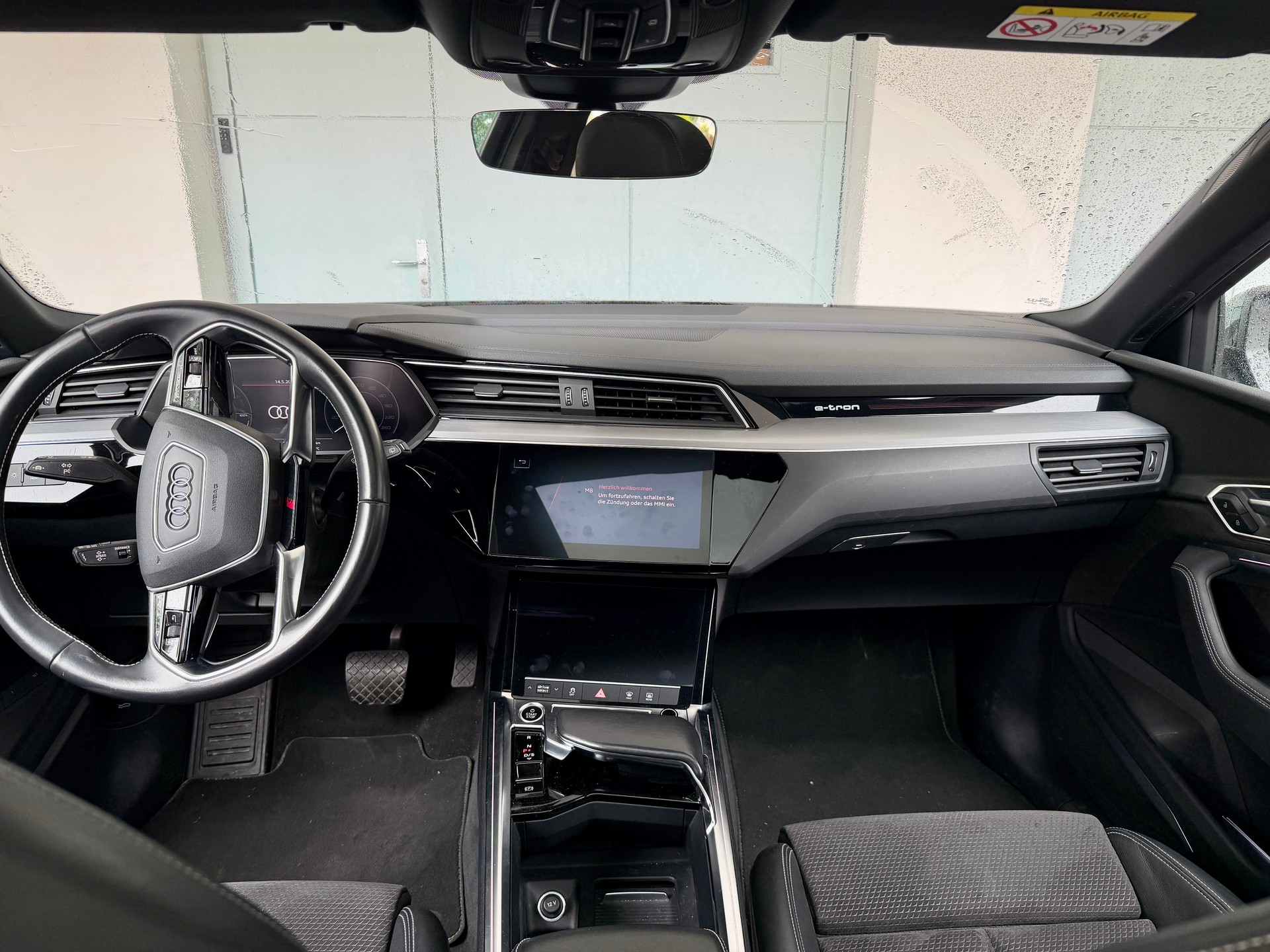 AUDI 55 S Line quattro-image-3