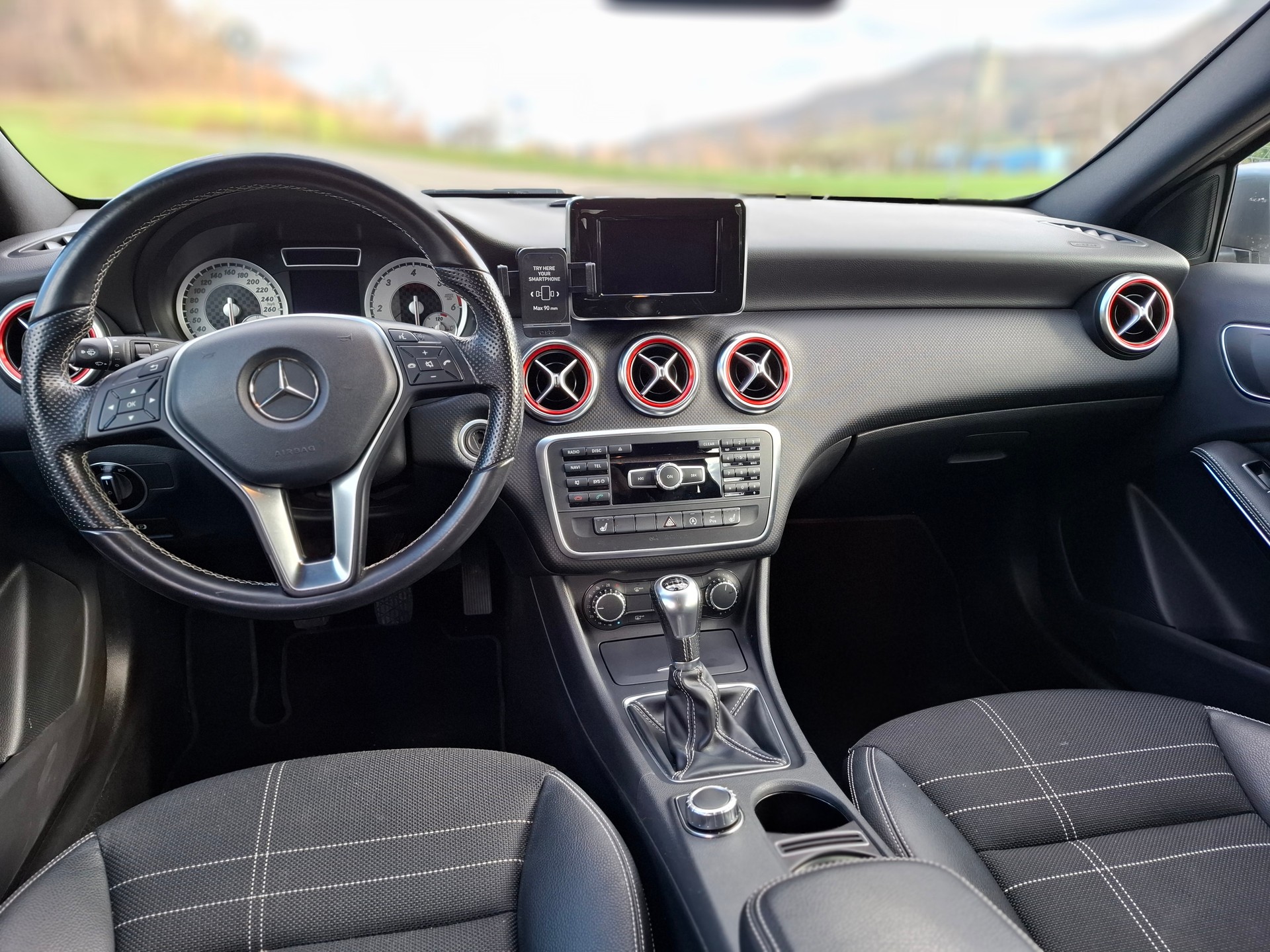 MERCEDES-BENZ A 200 CDI-image-3