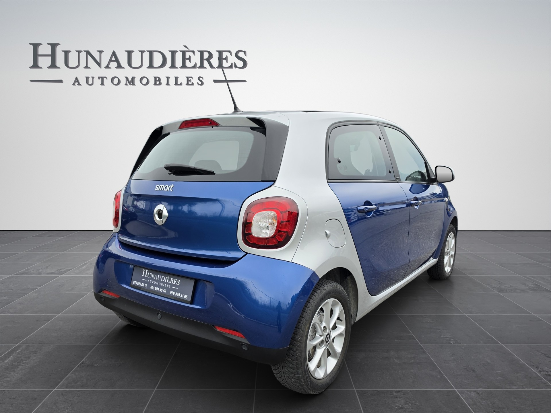 SMART forfour passion twinmatic-image-1