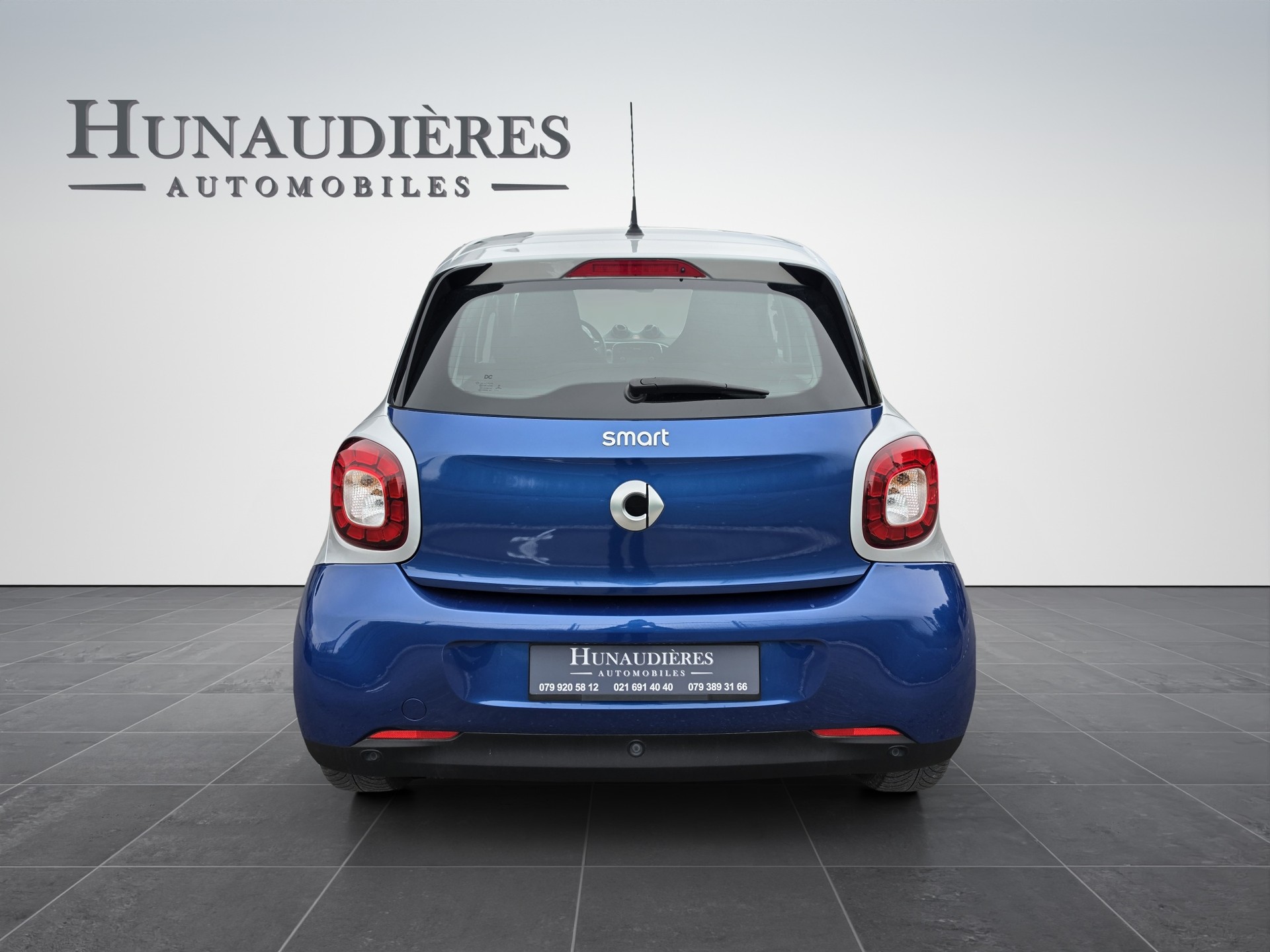SMART forfour passion twinmatic-image-13