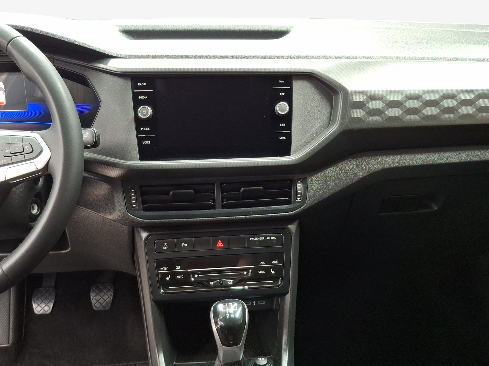 VW T-Cross 1.0 TSI-image-10