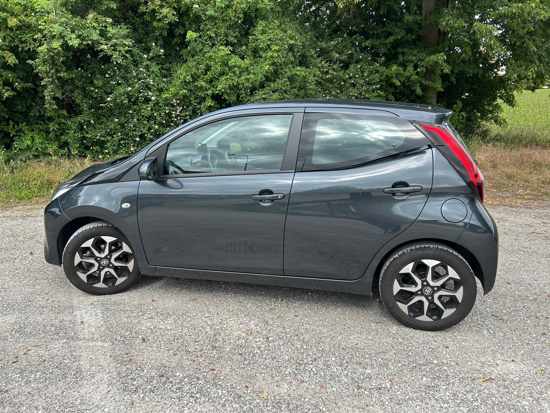 TOYOTA 1.0 VVT-i Trend 8-fach bereift & MFK-image-2