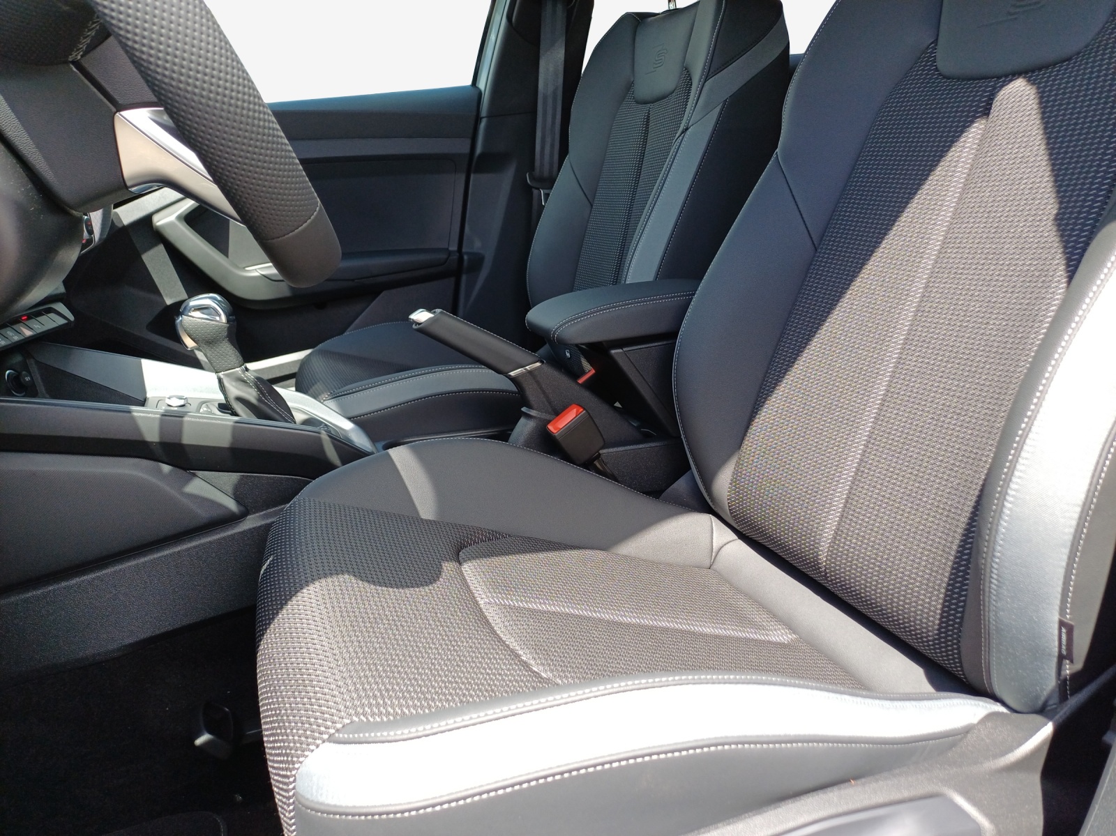AUDI A1 Sportback 30 TFSI S Line Attraction S-tronic-image-10