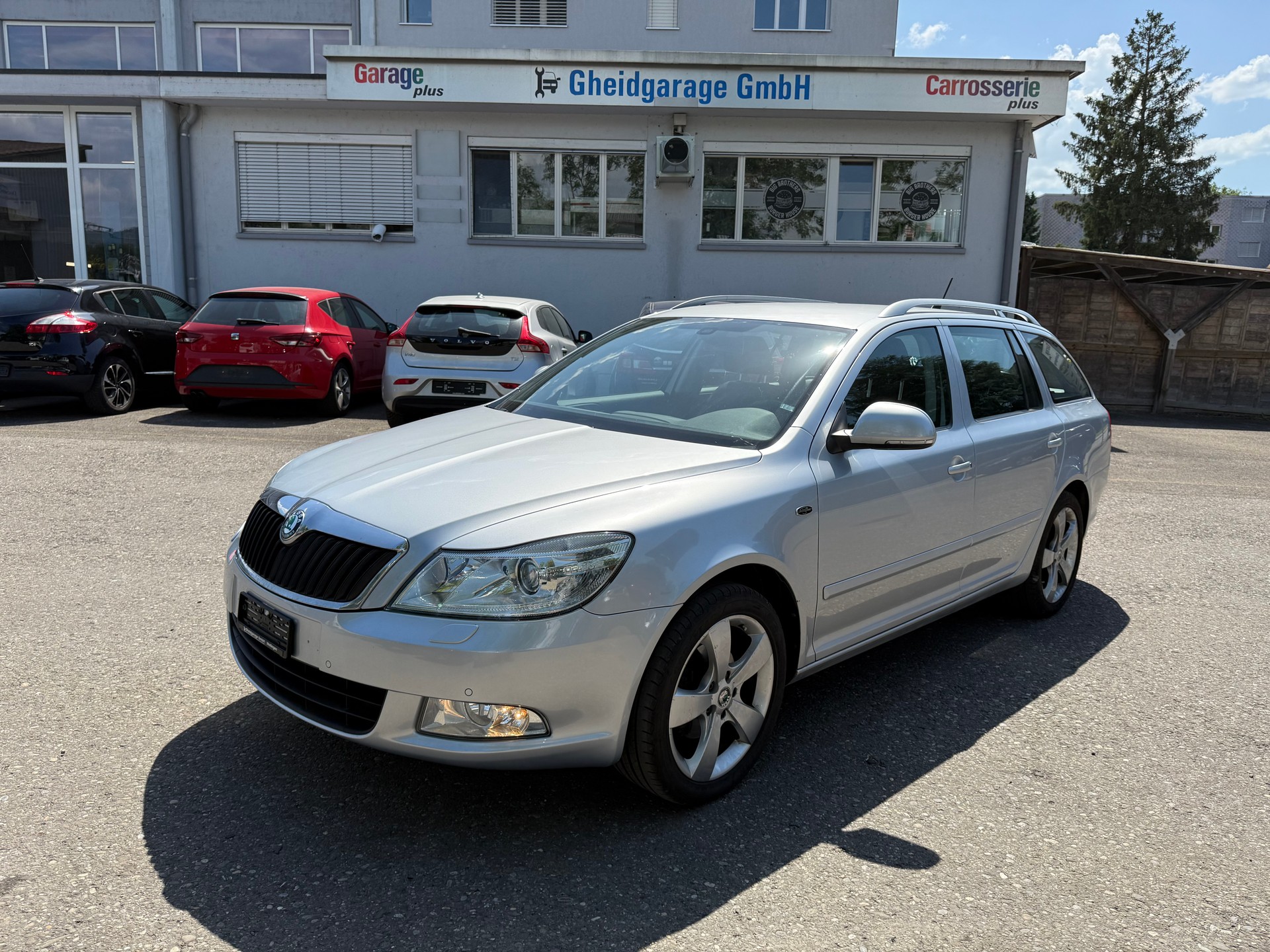 SKODA Octavia Combi 1.8 TSI Laurin & Klement DSG