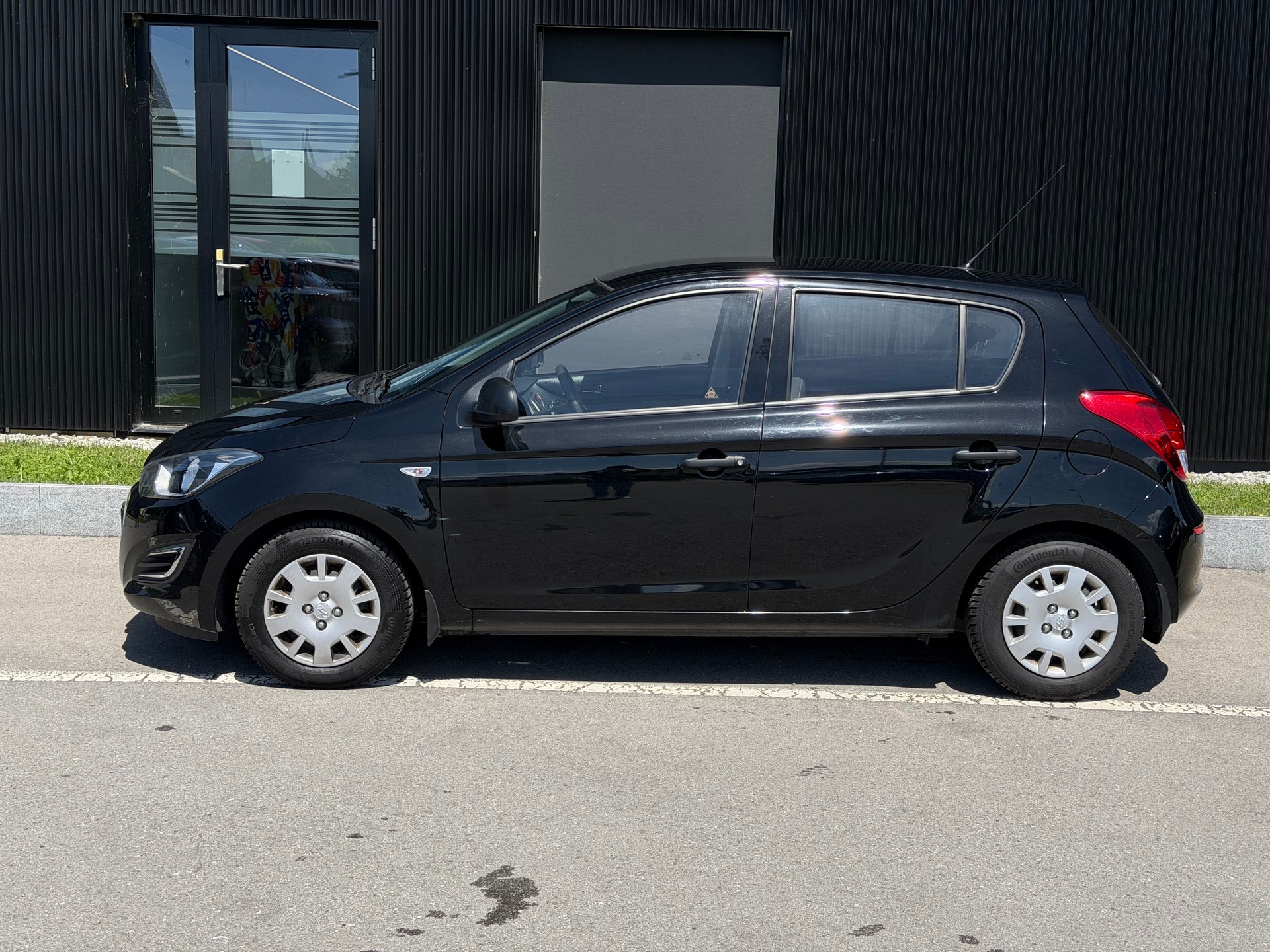 HYUNDAI i20 1.2 Comfort-image-3