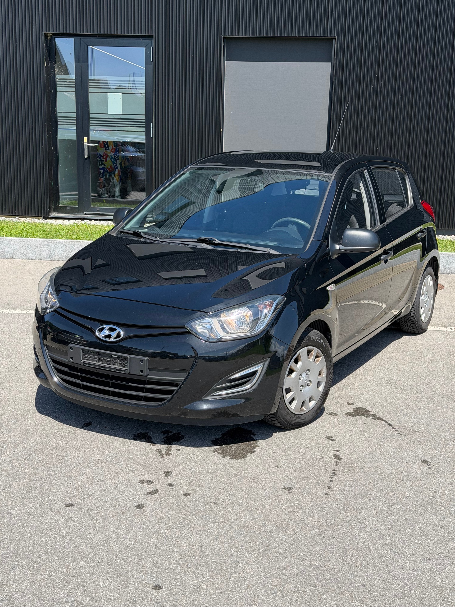 HYUNDAI i20 1.2 Comfort-image-13