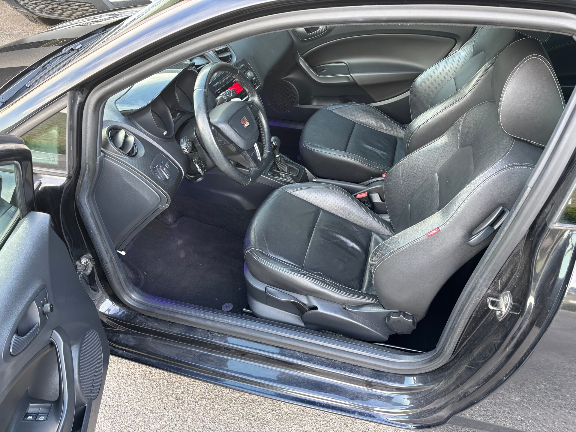 SEAT Ibiza SC 1.4 TSI Cupra R210 Swiss Racing DSG-image-4