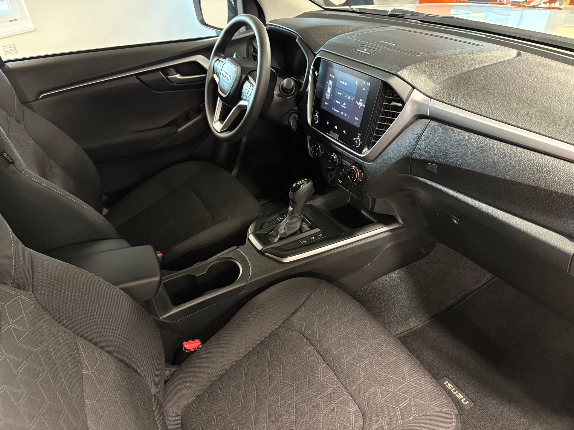 ISUZU D-MAX 1.9 CrewCab N60BB+ 4x4-image-7