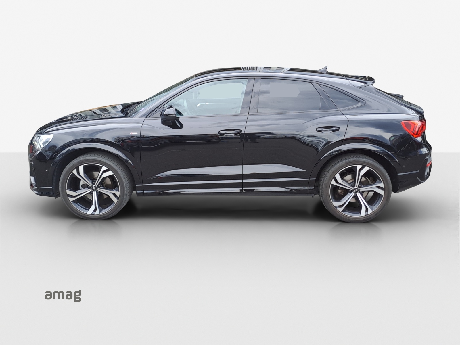 AUDI Q3 Sportback 35 TFSI S line Attraction S-tronic-image-1