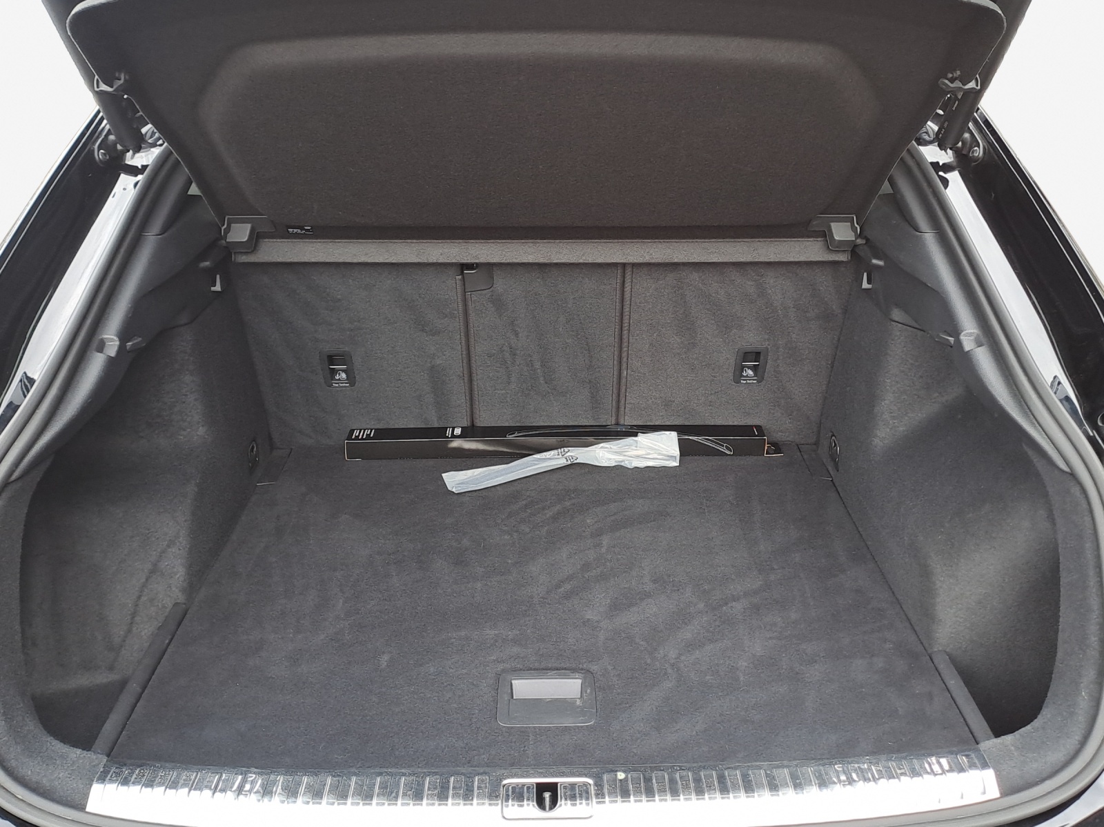 AUDI Q3 Sportback 35 TFSI S line Attraction S-tronic-image-12