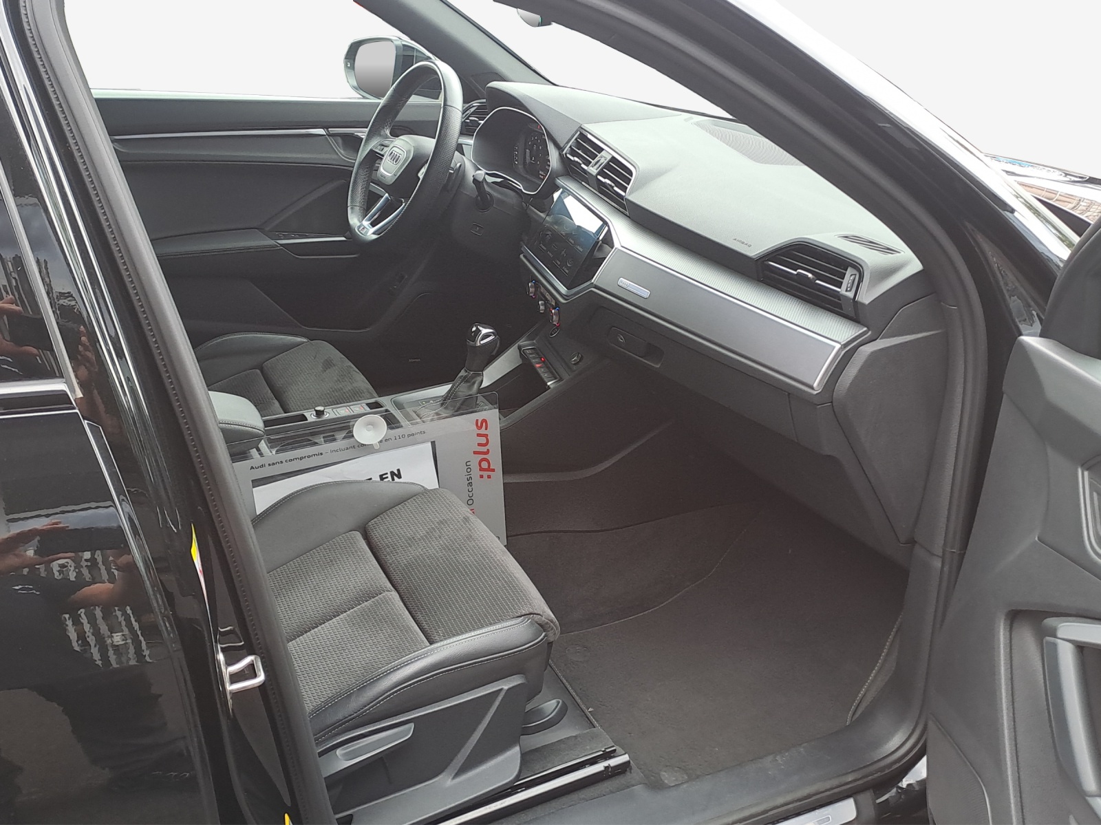 AUDI Q3 Sportback 35 TFSI S line Attraction S-tronic-image-13