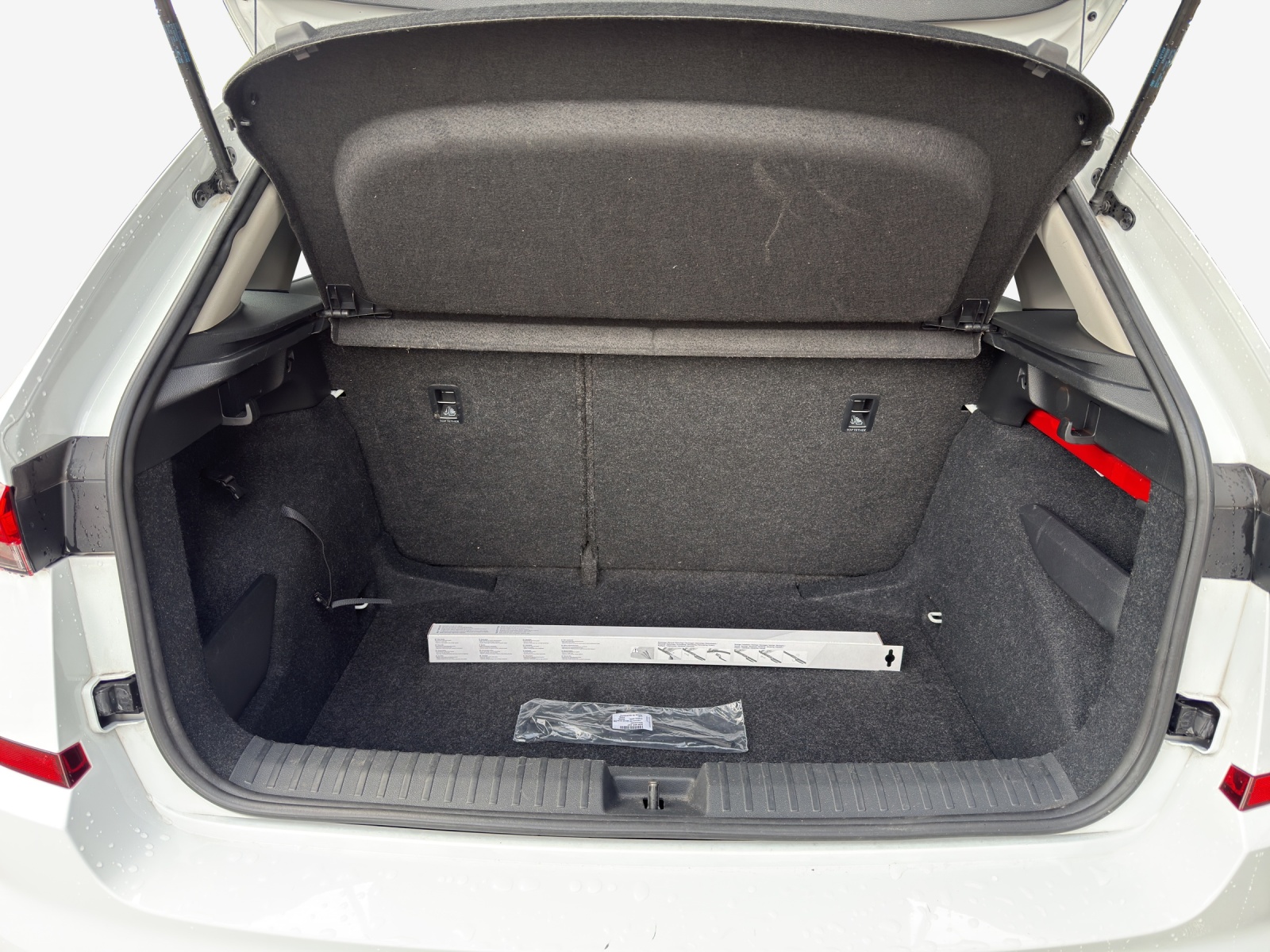 SKODA Kamiq 1.0 TSI Ambition DSG-image-12