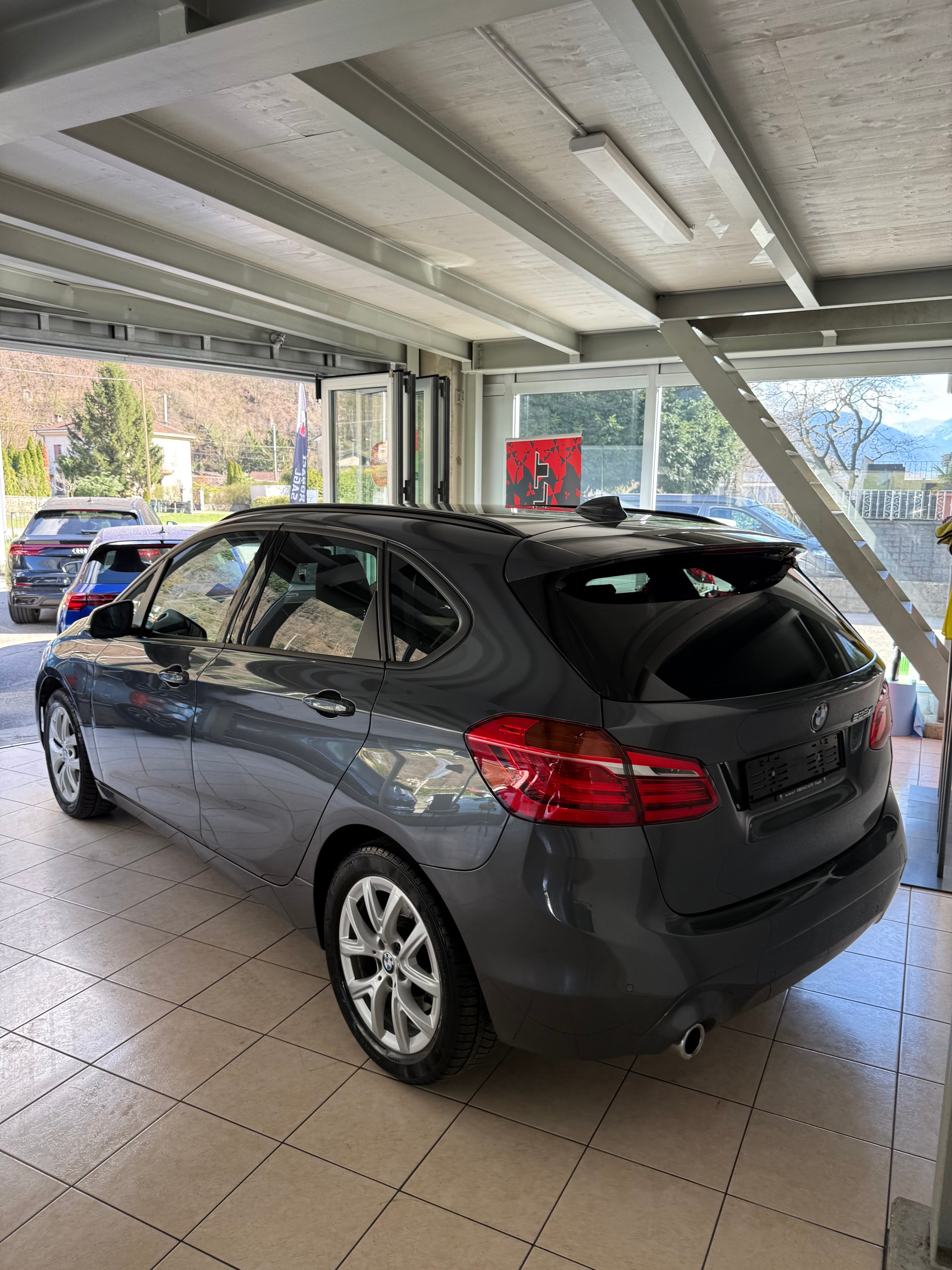 BMW 225xe iPerformance Active Tourer Steptronic-image-4