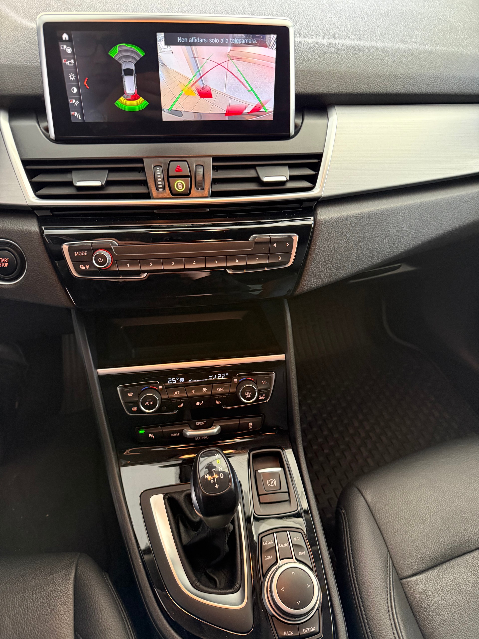 BMW 225xe iPerformance Active Tourer Steptronic-image-11
