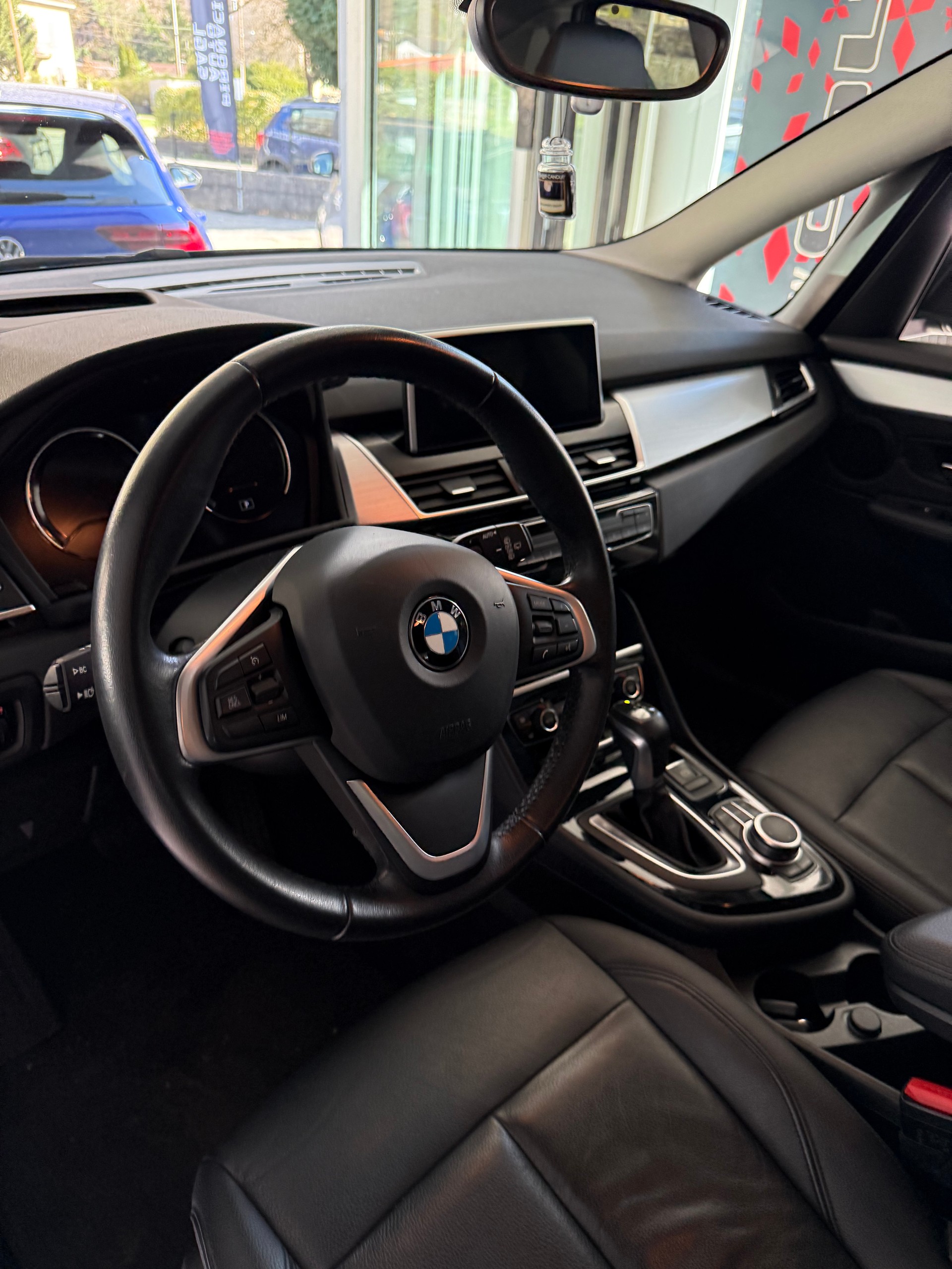 BMW 225xe iPerformance Active Tourer Steptronic-image-8