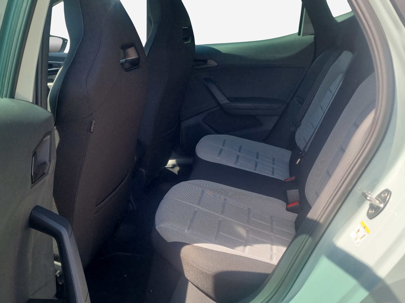 SEAT Ibiza 1.0 EcoTSI FR DSG-image-11