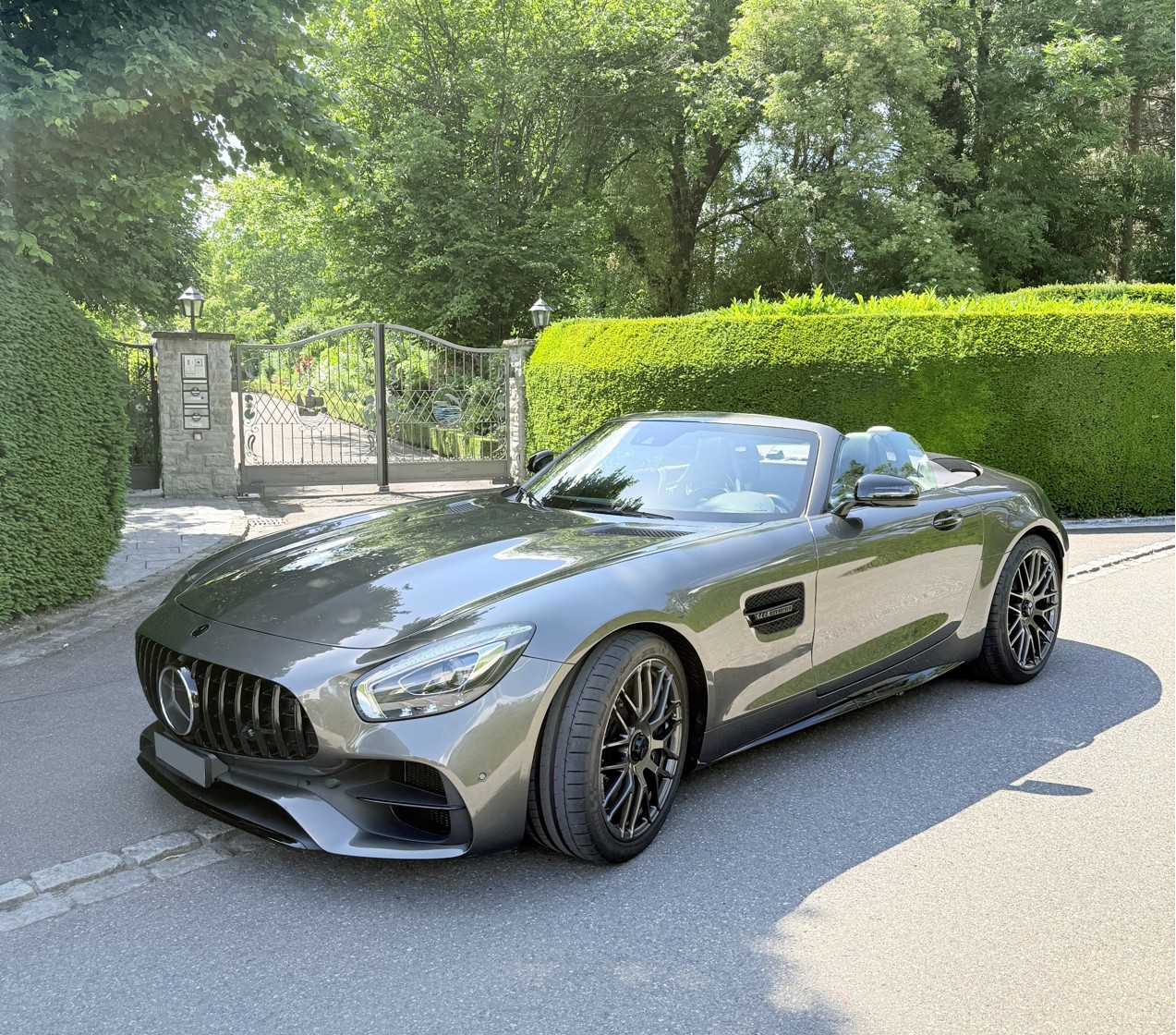 MERCEDES-BENZ AMG GT C-image-0