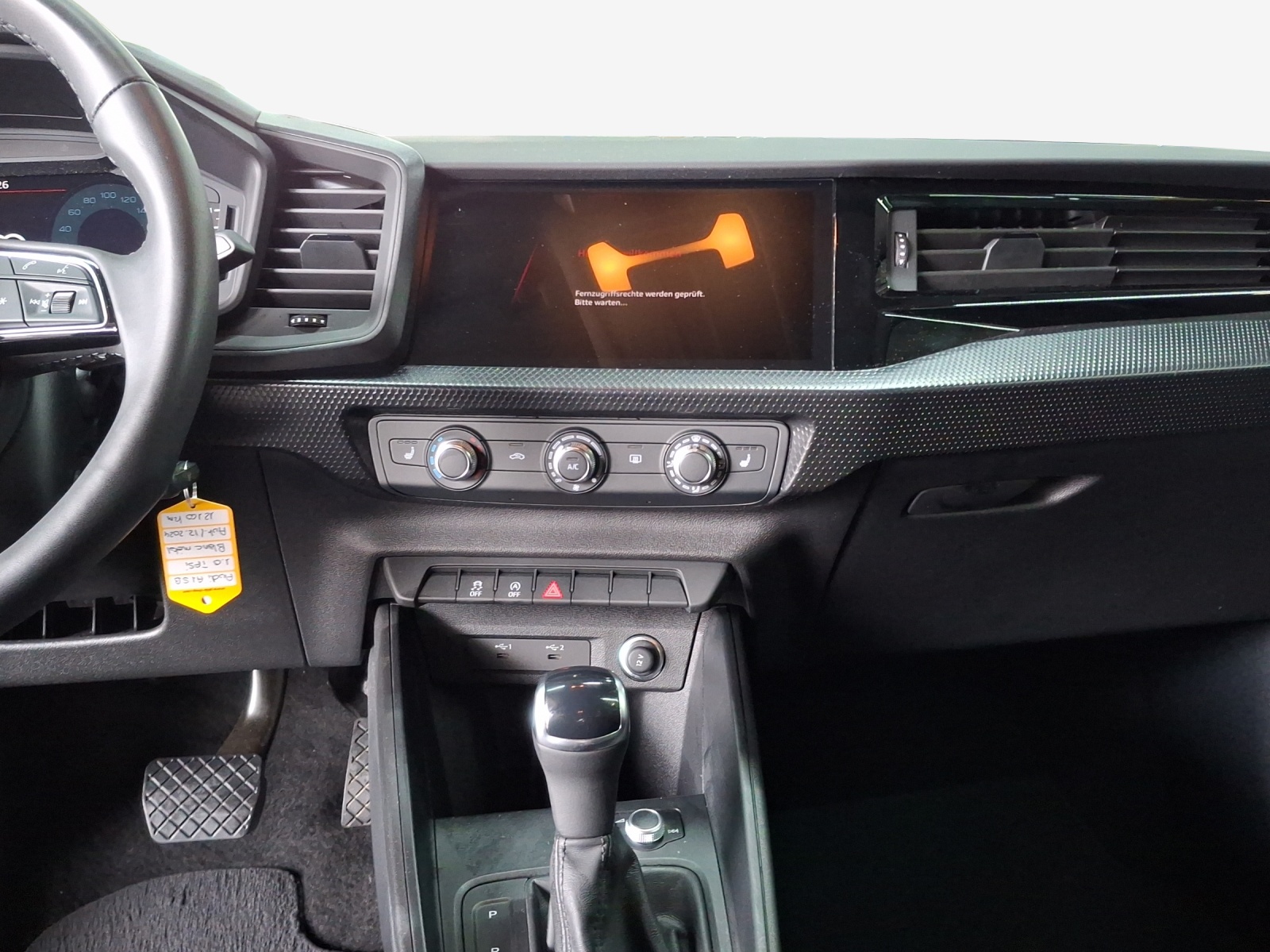 AUDI A1 Sportback 30 TFSI Attraction S-tronic-image-10