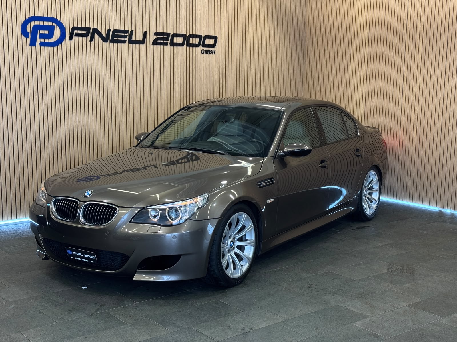 BMW M5 Sepangbronze-image-0