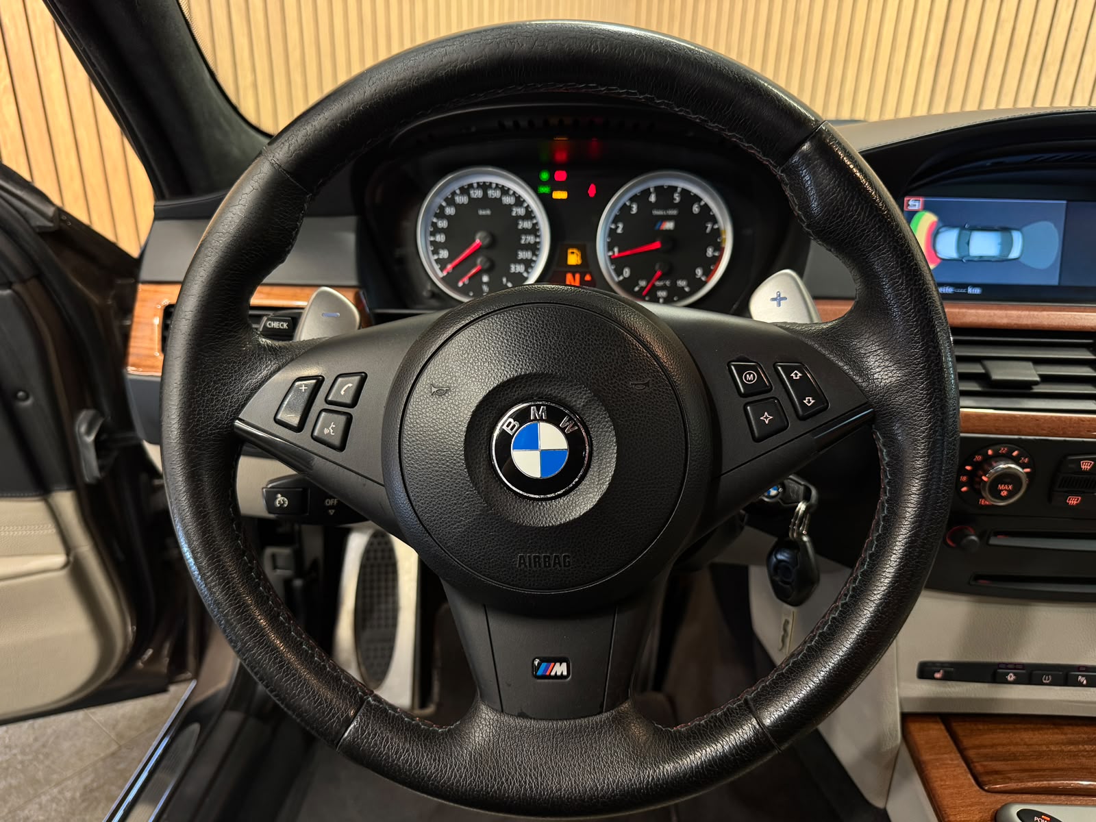 BMW M5 Sepangbronze-image-16