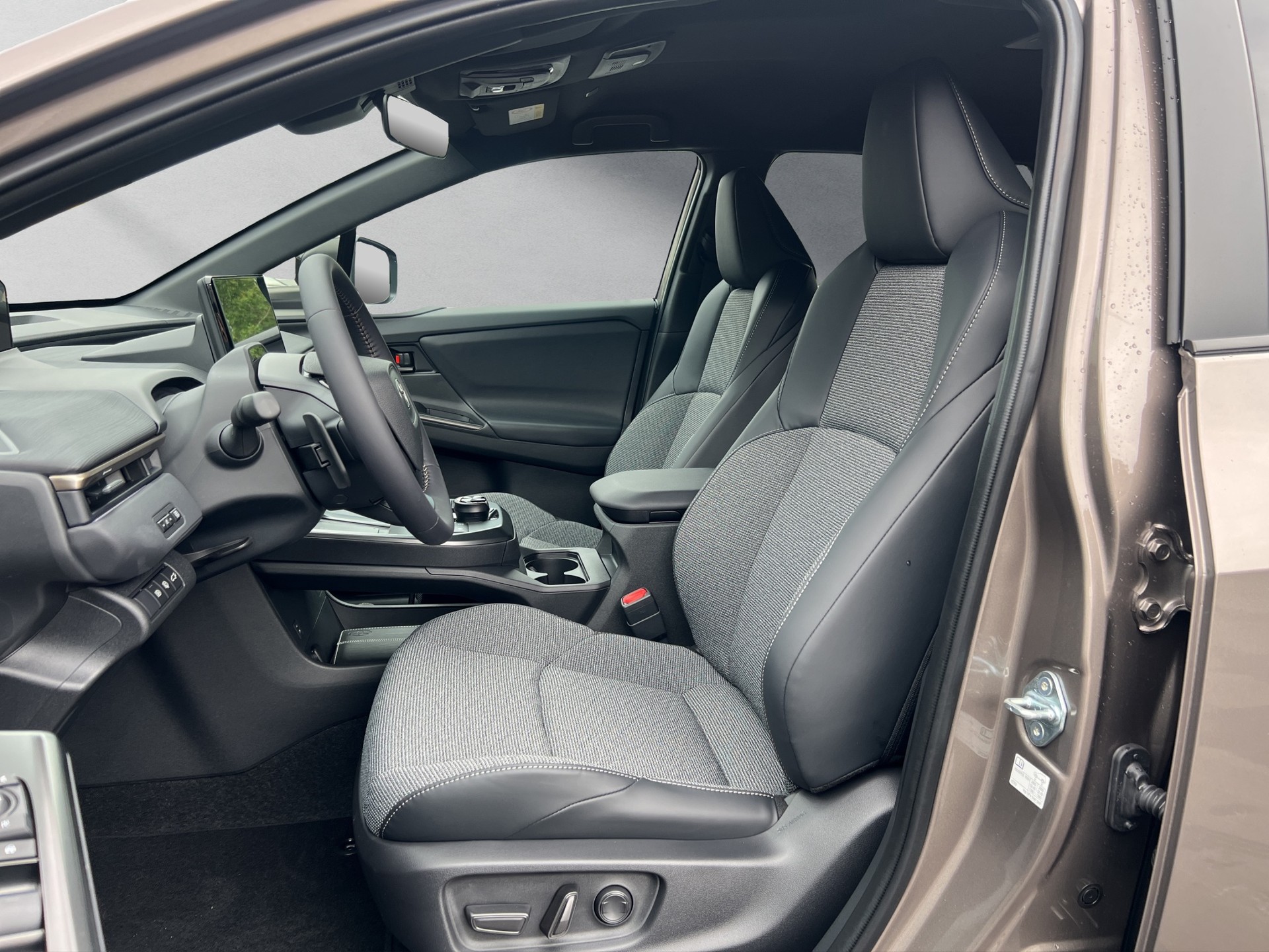 TOYOTA bZ4X Touring Style AWD-image-8