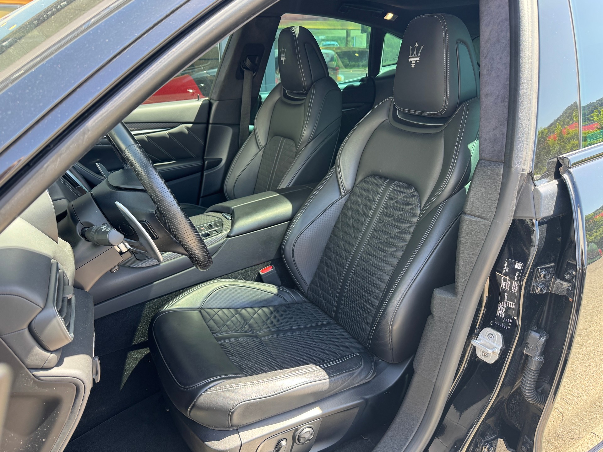 MASERATI Levante S 3.0 V6-image-5