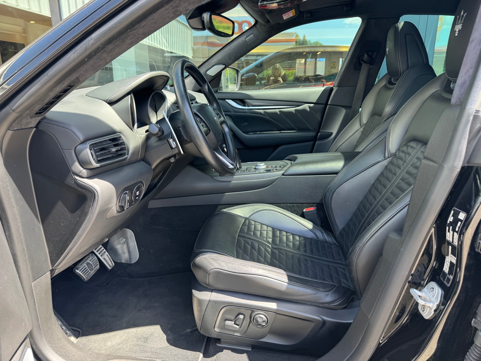 MASERATI Levante S 3.0 V6-image-4