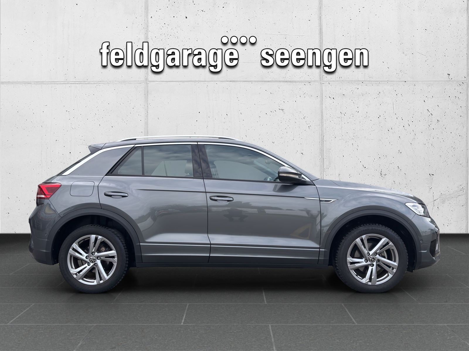 VW New T-Roc 1.5 TSI EVO R-Line DSG mit AHK & Rückfahrkamera-showroom-element-3