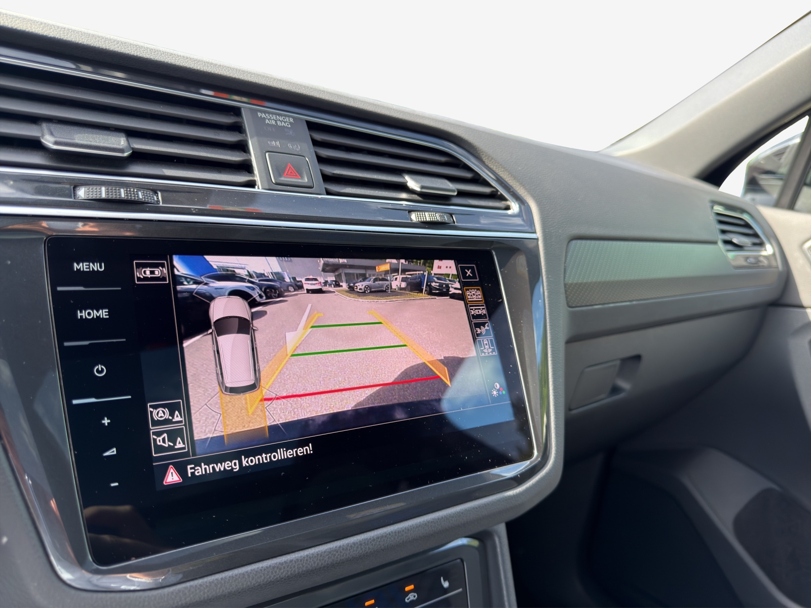 VW Tiguan 2.0TSI R 4Motion DSG-image-15