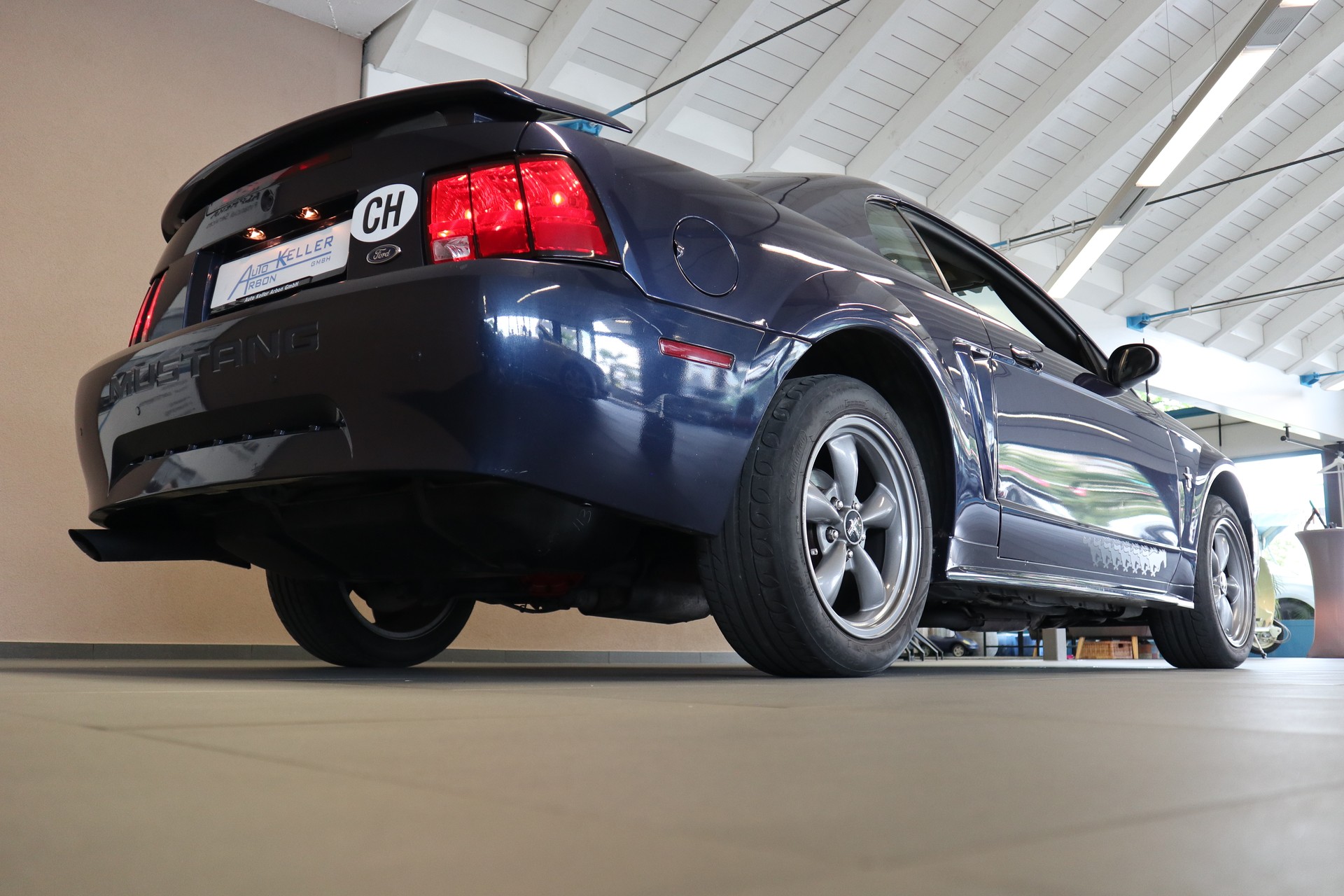FORD Mustang GT Coupé-image-6