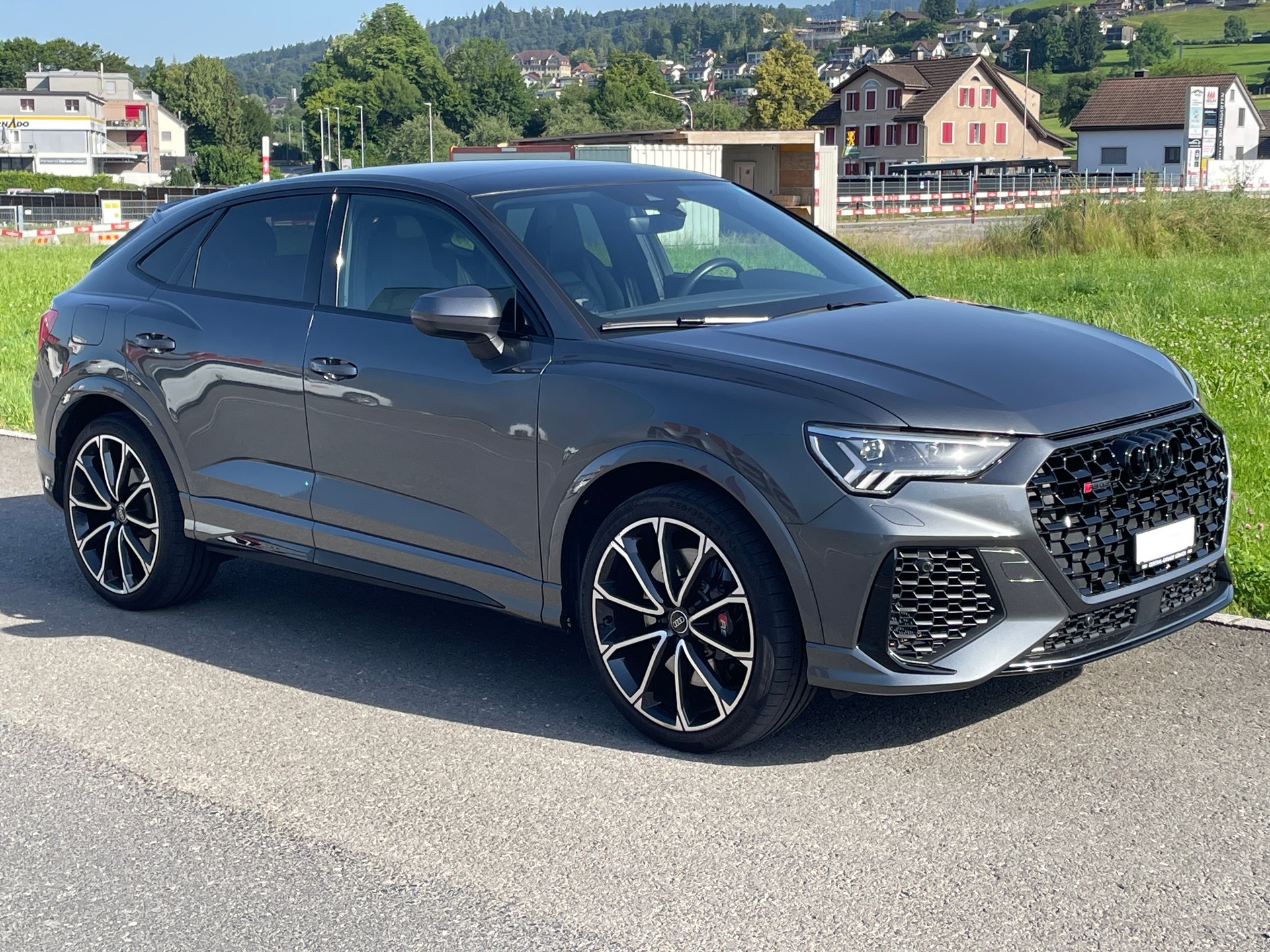 AUDI RS Q3 Sportback 2.5 quattro S-Tronic-image-0
