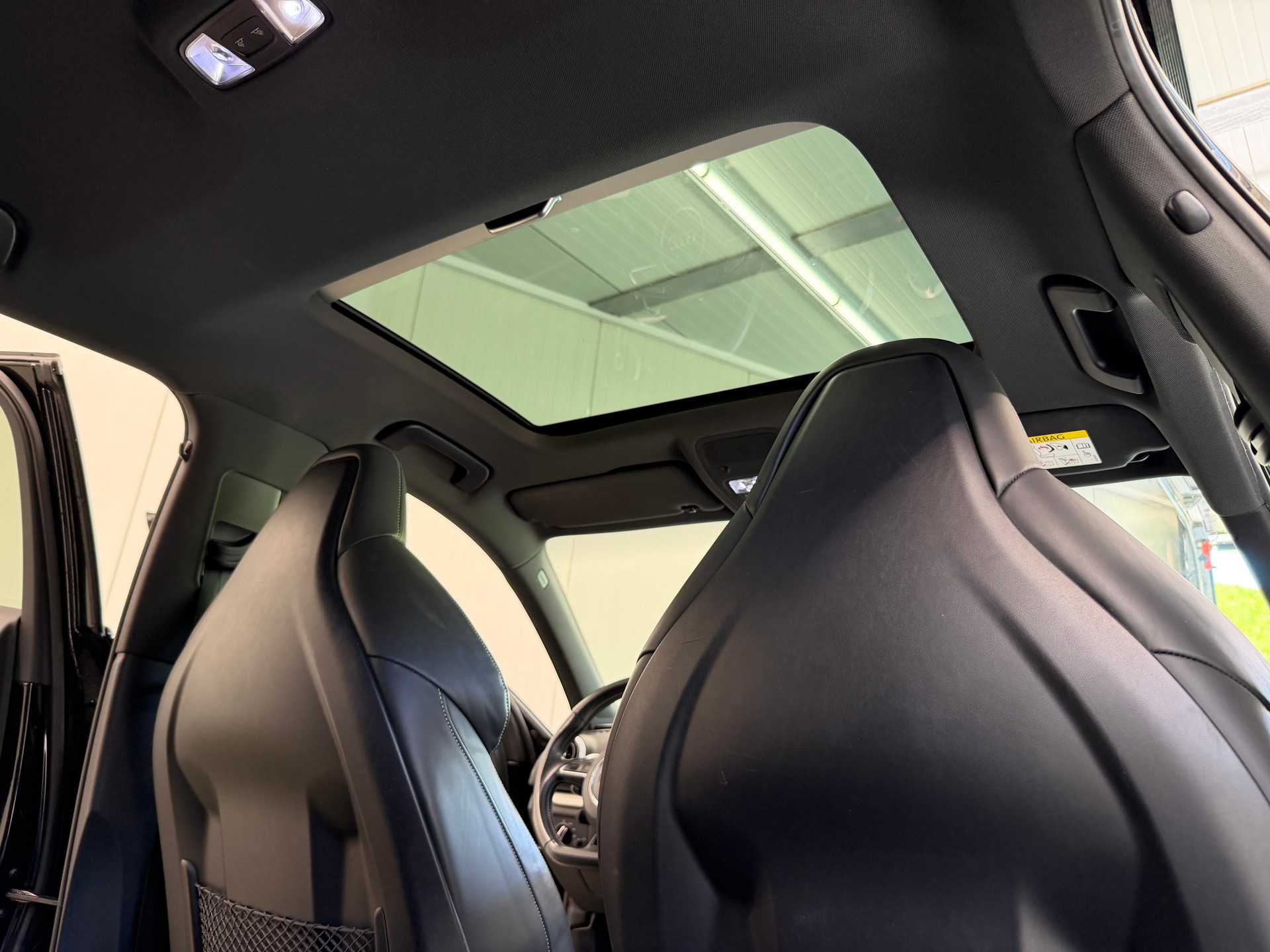 AUDI S3 Sportback 2.0 TFSI quattro S-tronic-image-20
