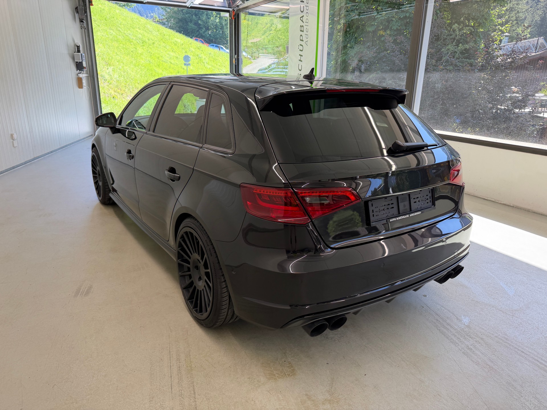 AUDI S3 Sportback 2.0 TFSI quattro S-tronic-image-5