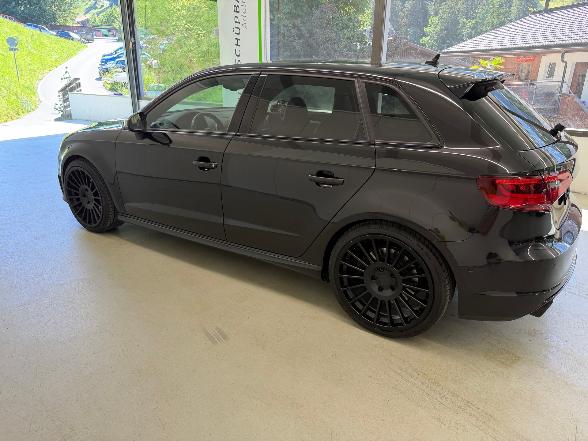 AUDI S3 Sportback 2.0 TFSI quattro S-tronic-image-6