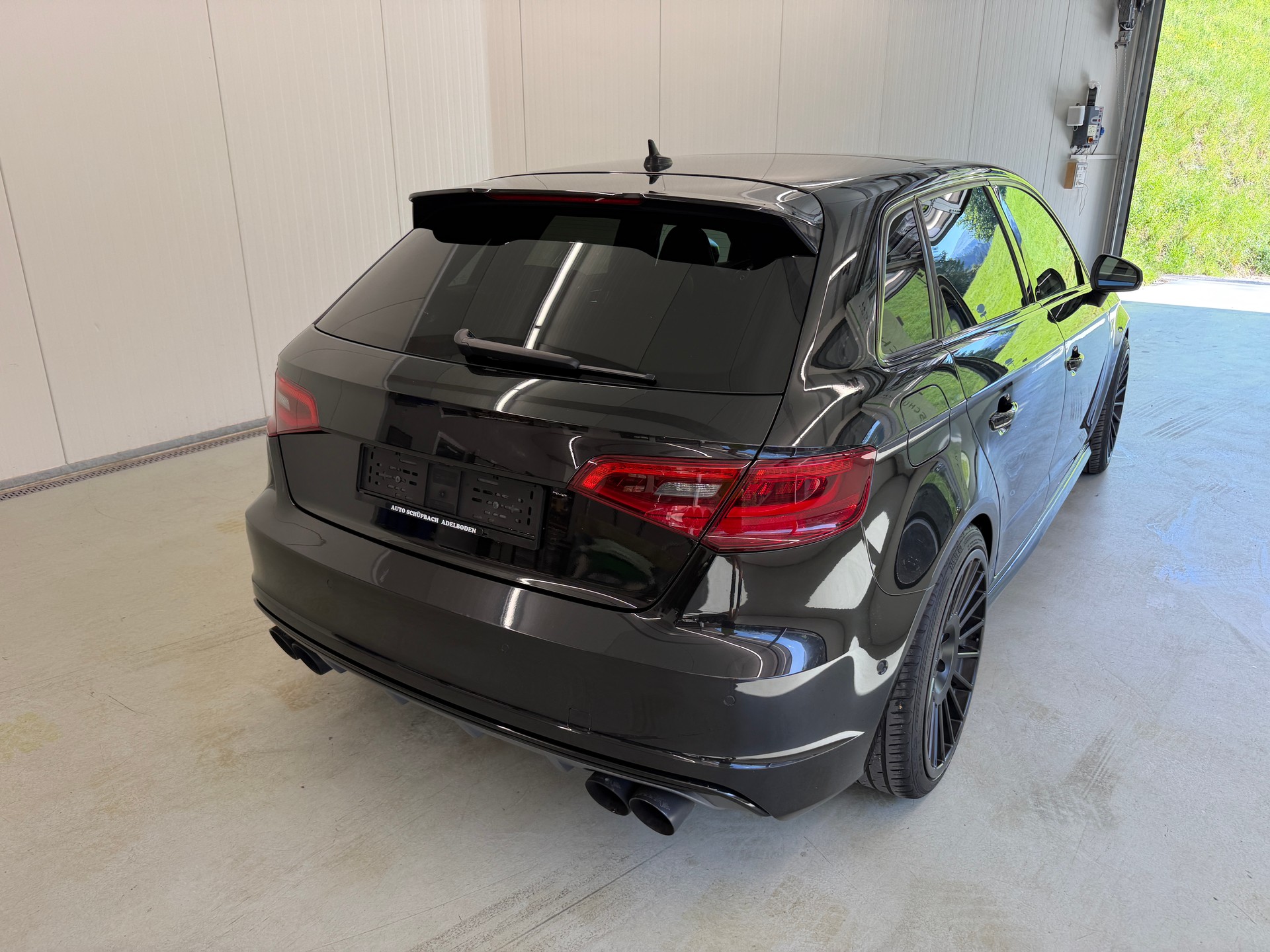 AUDI S3 Sportback 2.0 TFSI quattro S-tronic-image-3