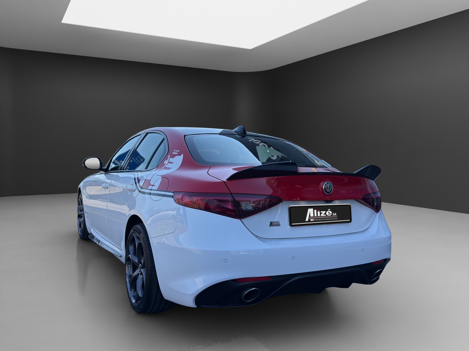 ALFA ROMEO Giulia 2.0 Veloce Q4 Automatic-image-4
