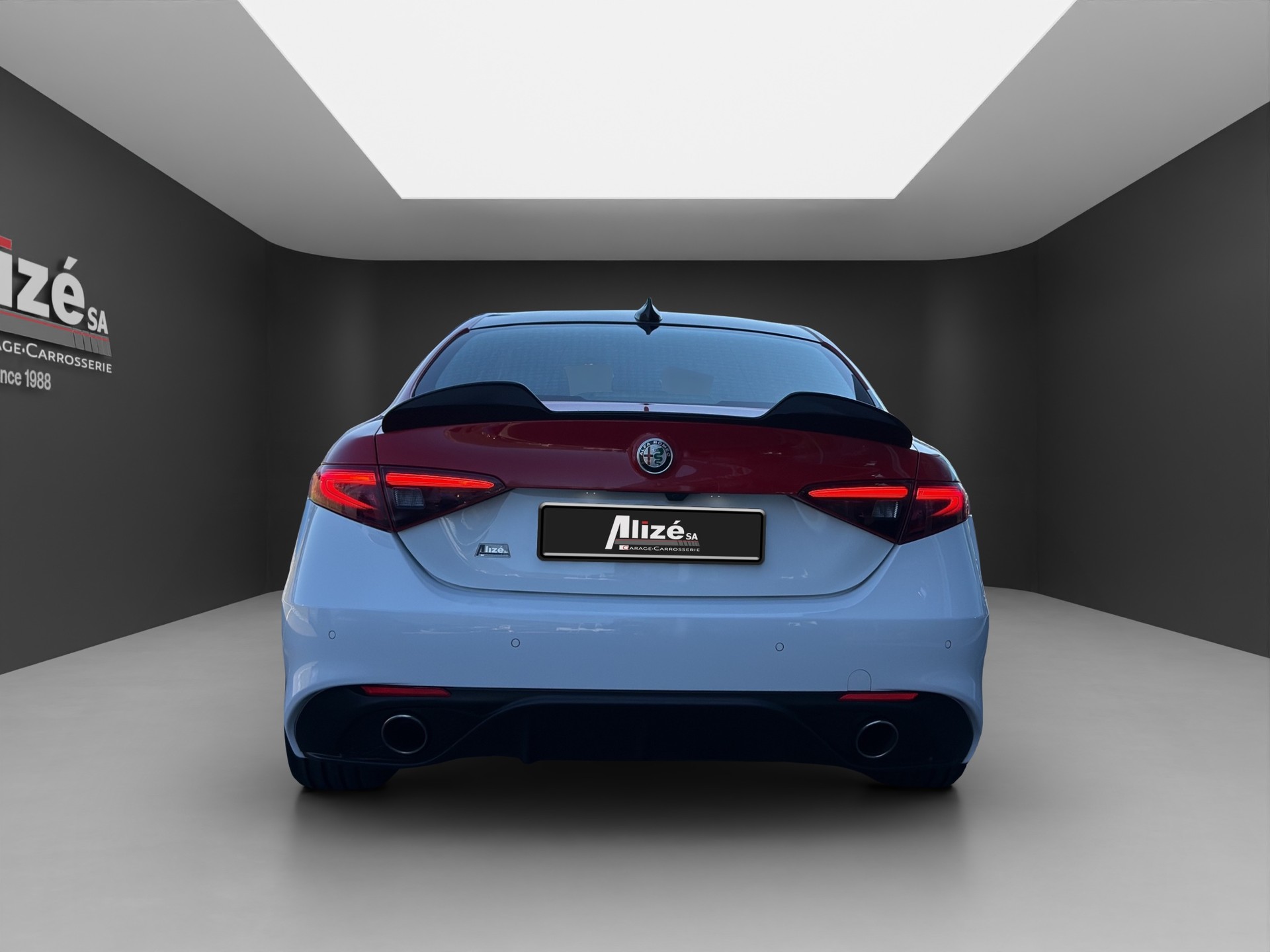 ALFA ROMEO Giulia 2.0 Veloce Q4 Automatic-image-5