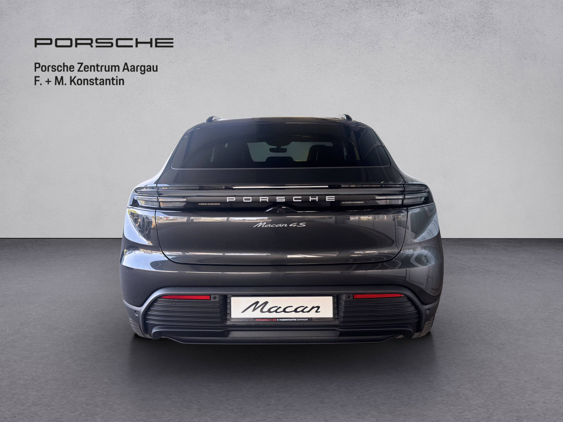 PORSCHE Macan 4S-image-4