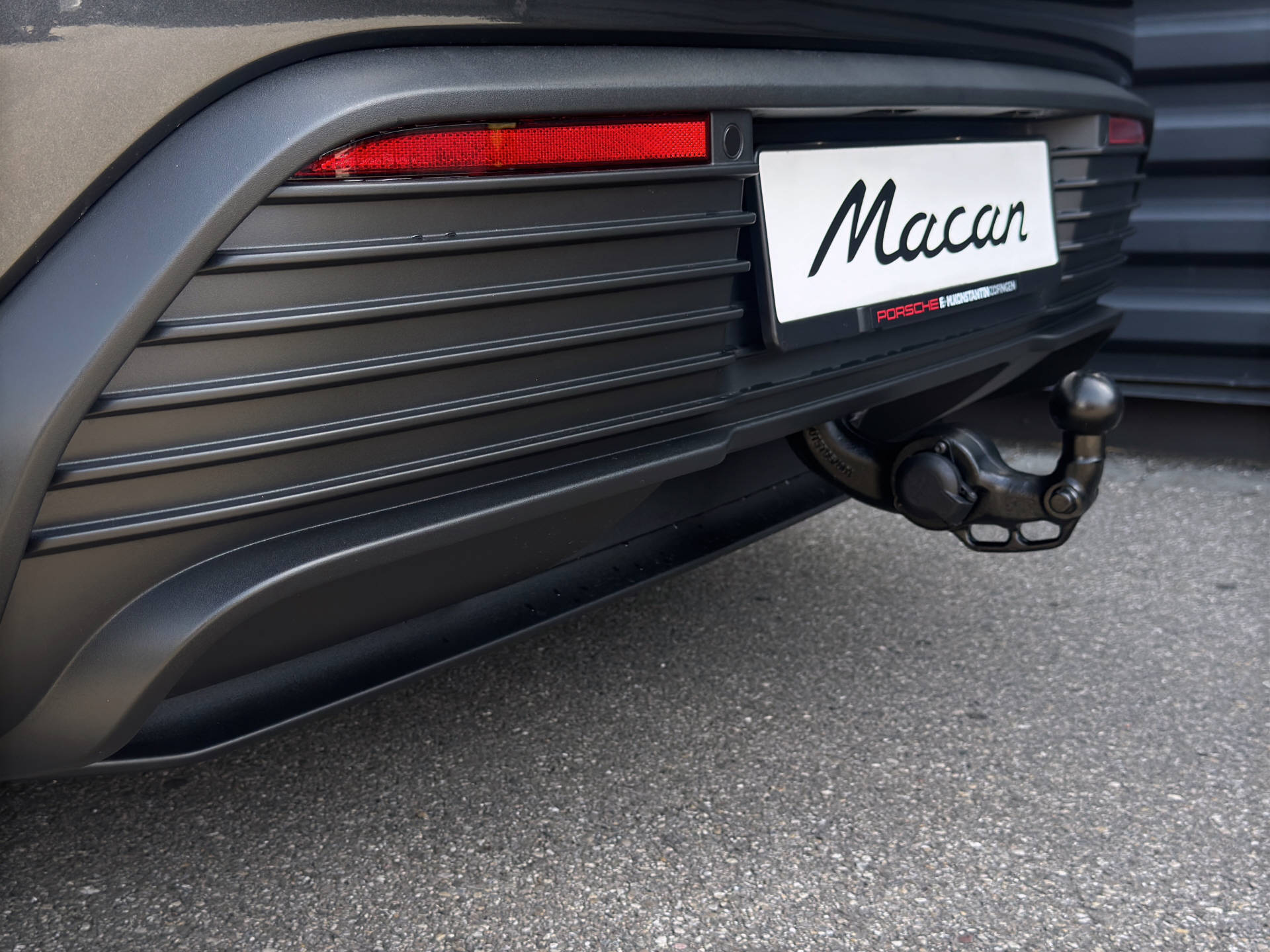PORSCHE Macan 4S-image-5