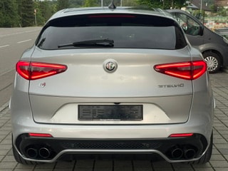 ALFA ROMEO Stelvio 2.9 V6 Quadrifoglio Q4 Automatic-image-8