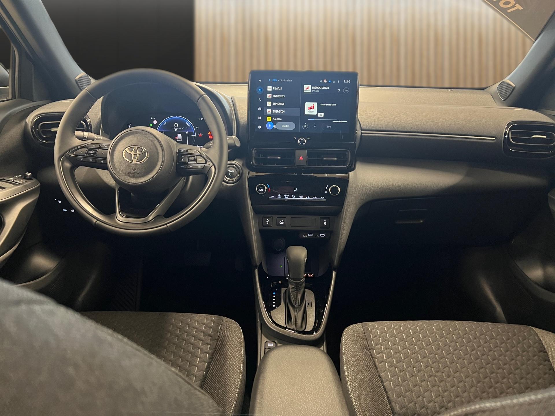 TOYOTA Yaris Cross 1.5 Trend AWDi e-CVT-image-13