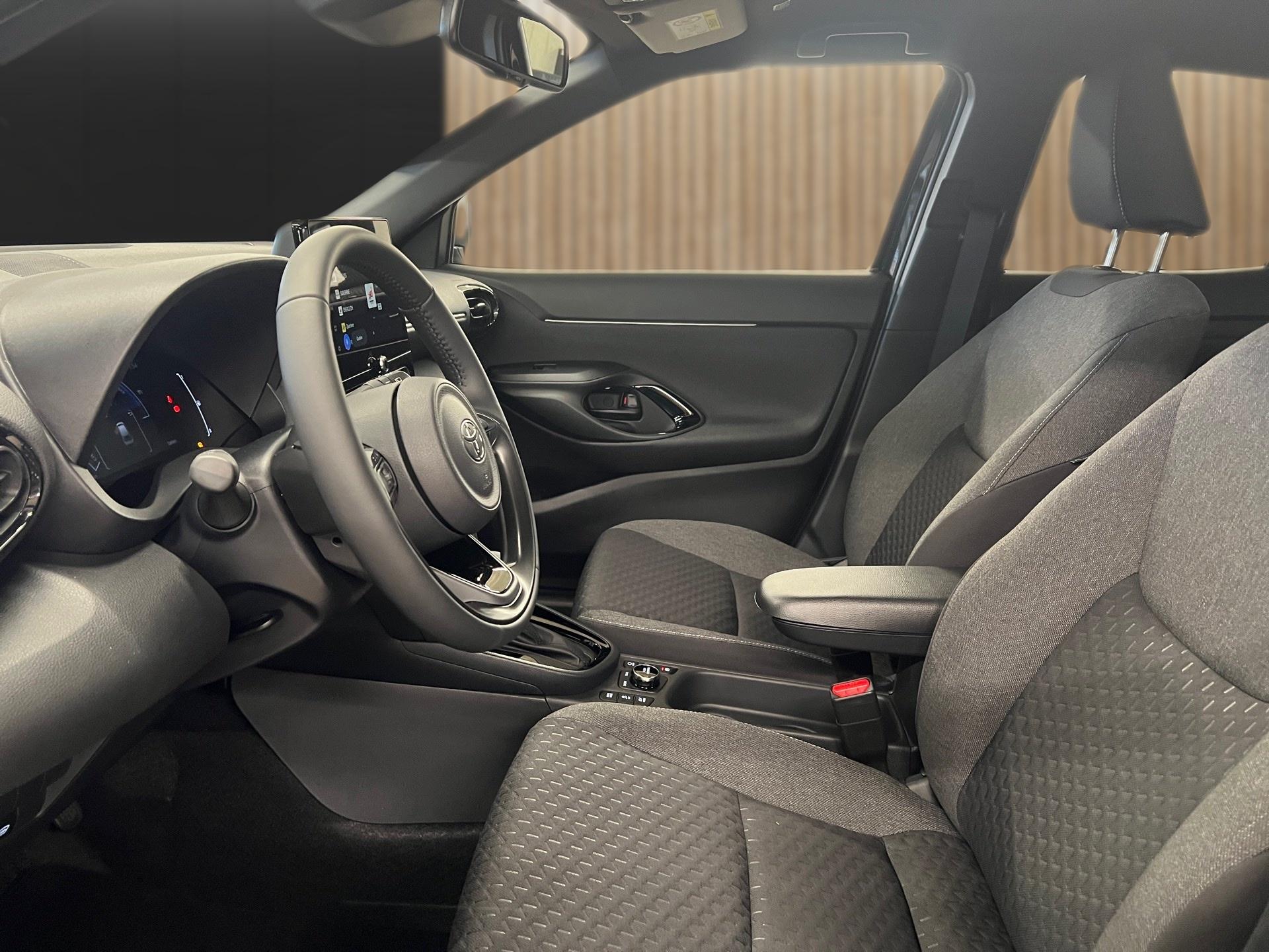 TOYOTA Yaris Cross 1.5 Trend AWDi e-CVT-image-10
