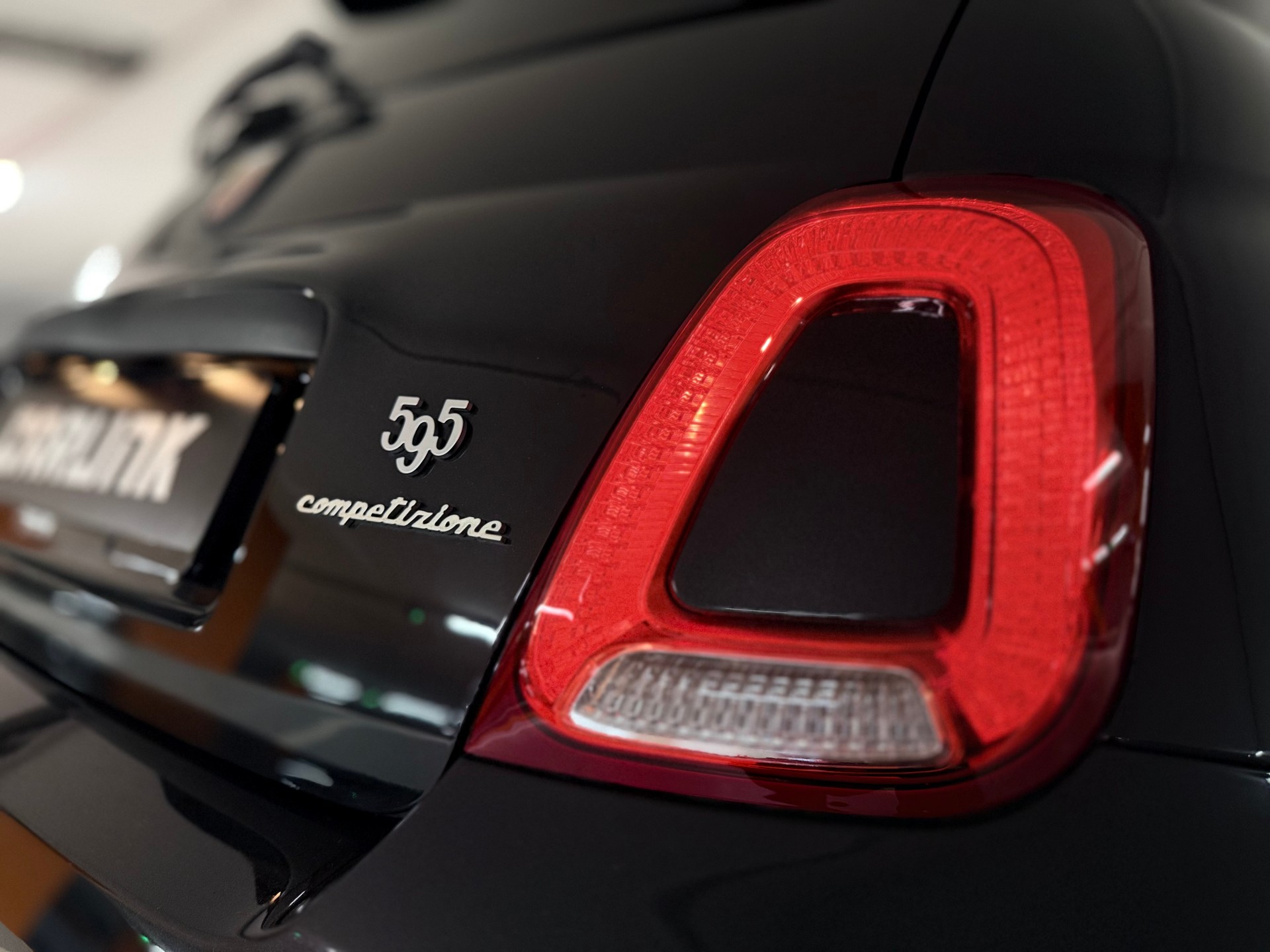 FIAT 595C 1.4 16V Turbo Abarth Competizione Dualogic-image-10