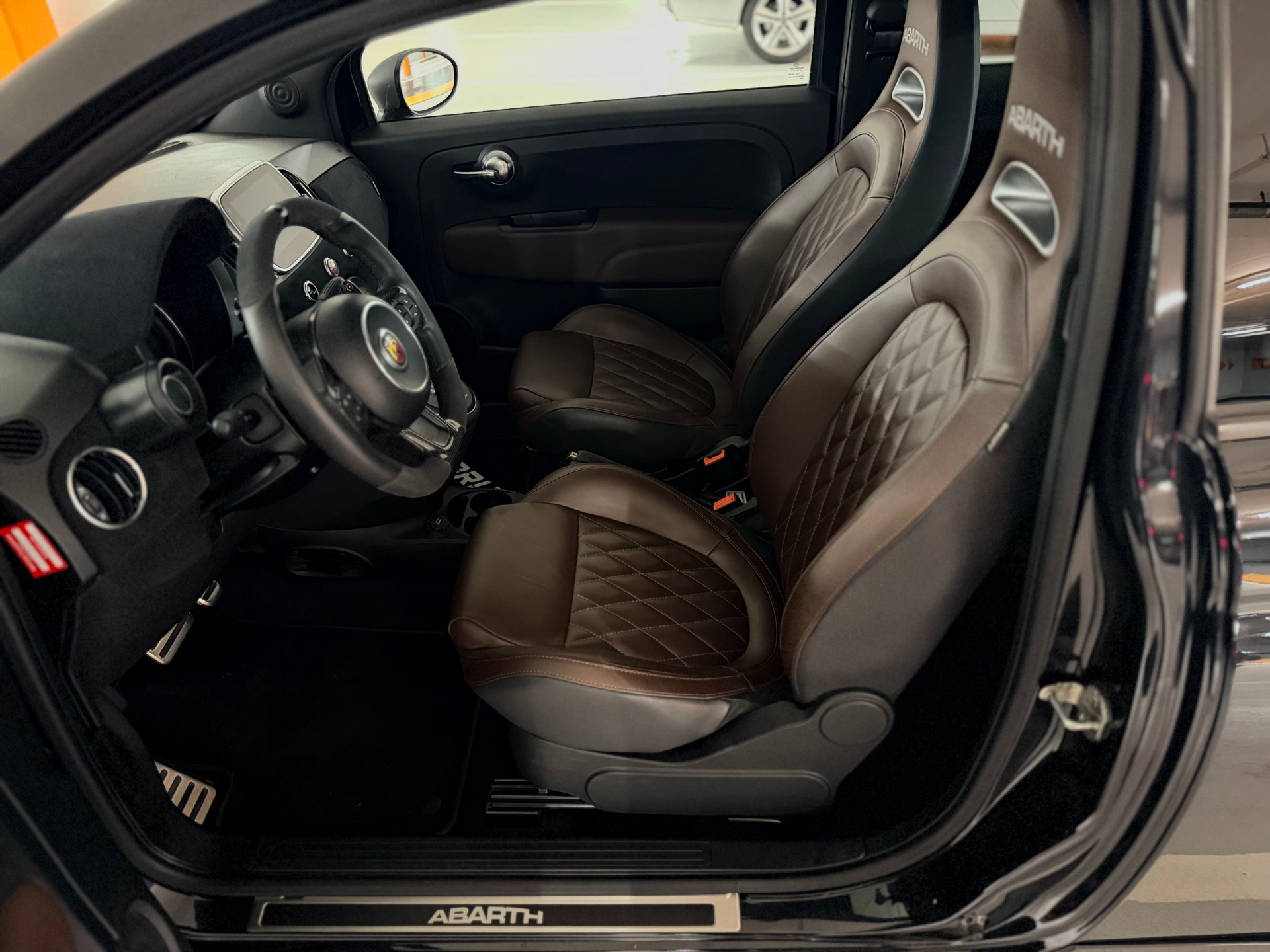 FIAT 595C 1.4 16V Turbo Abarth Competizione Dualogic-image-11