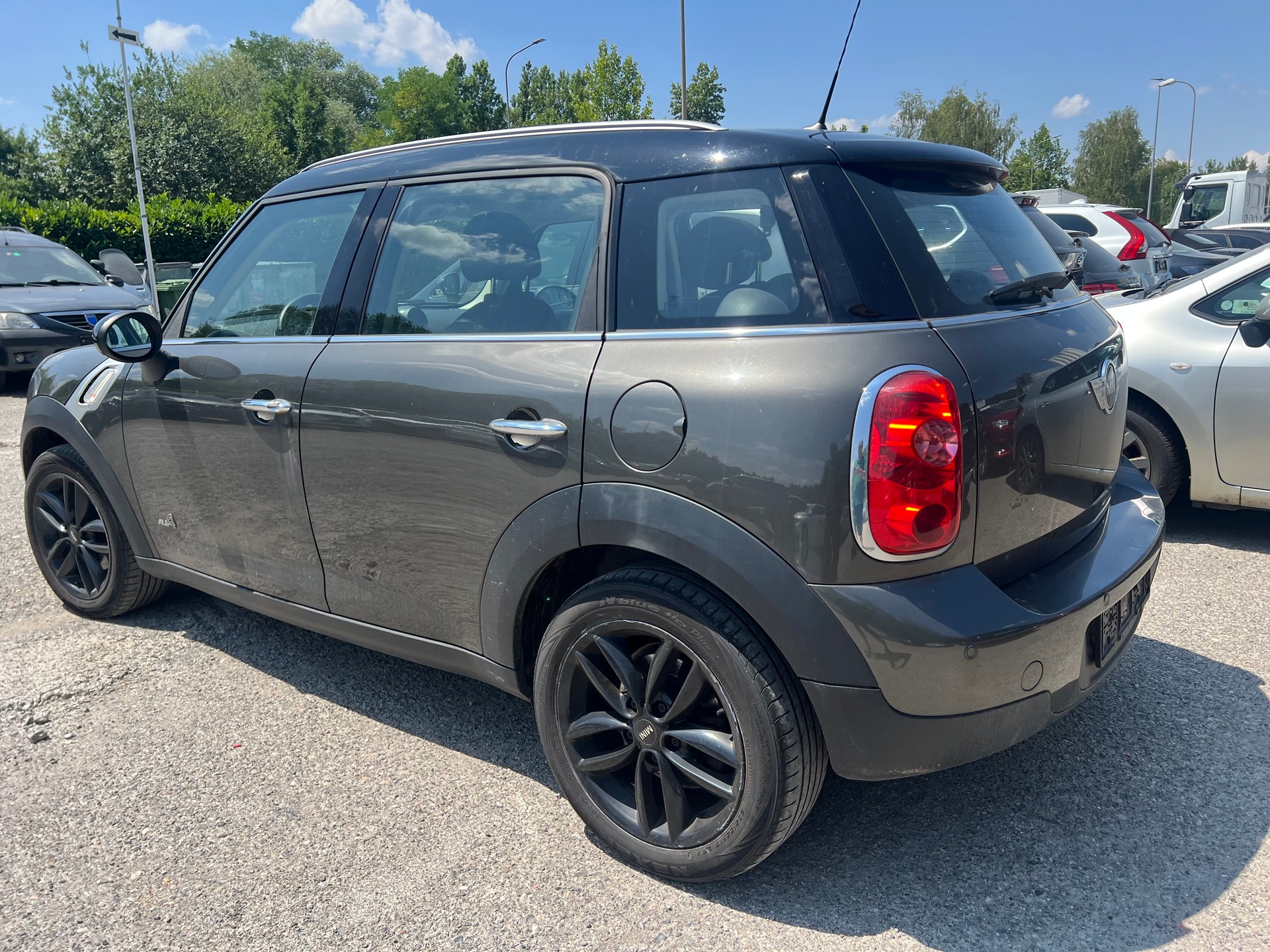 MINI Countryman Cooper D ALL4 Steptronic-image-3